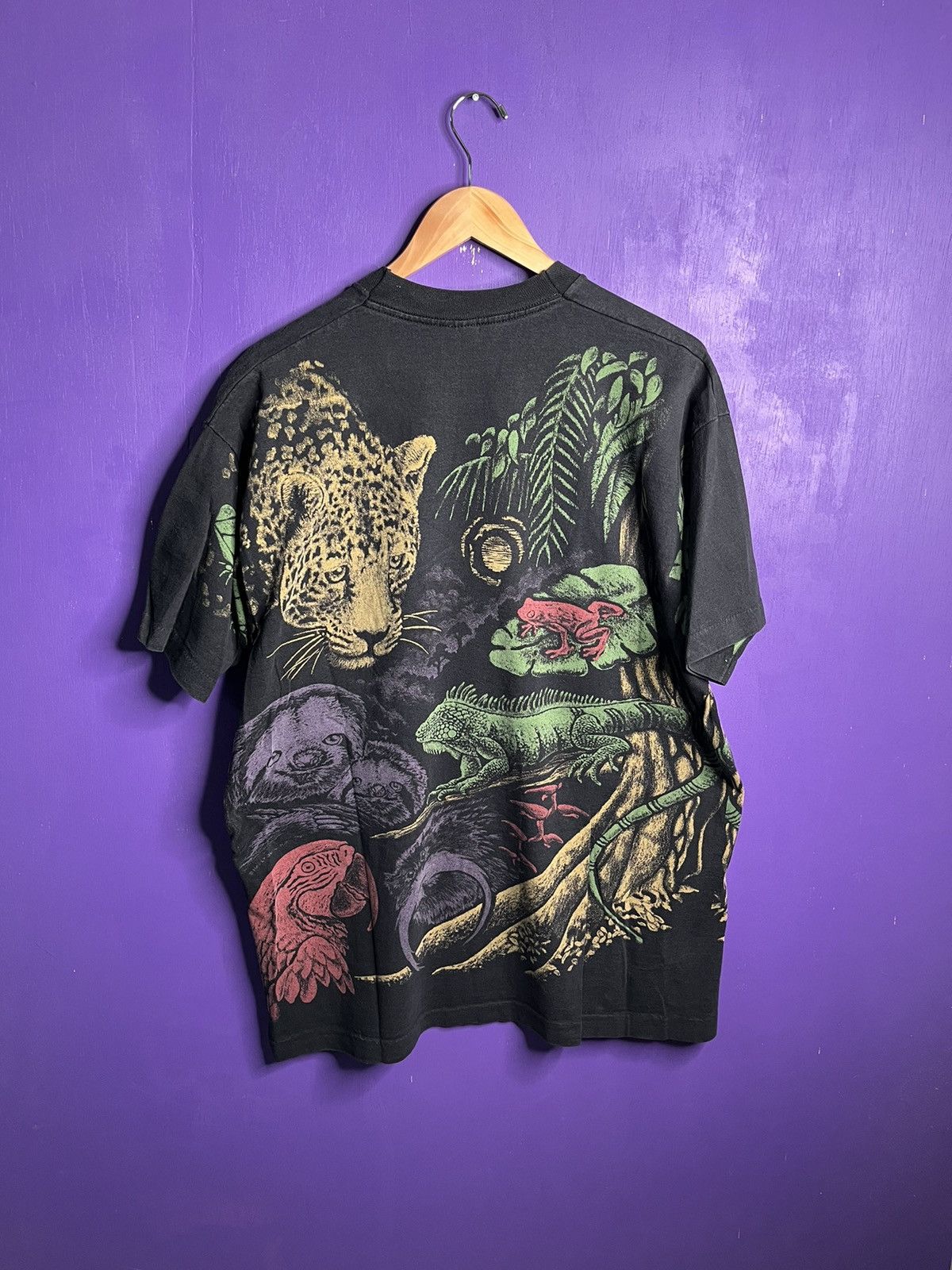 Vintage Vintage 90s rainforest animals AOP faded t-shirt Size US XL / EU 56 / 4 - 2 Thumbnail