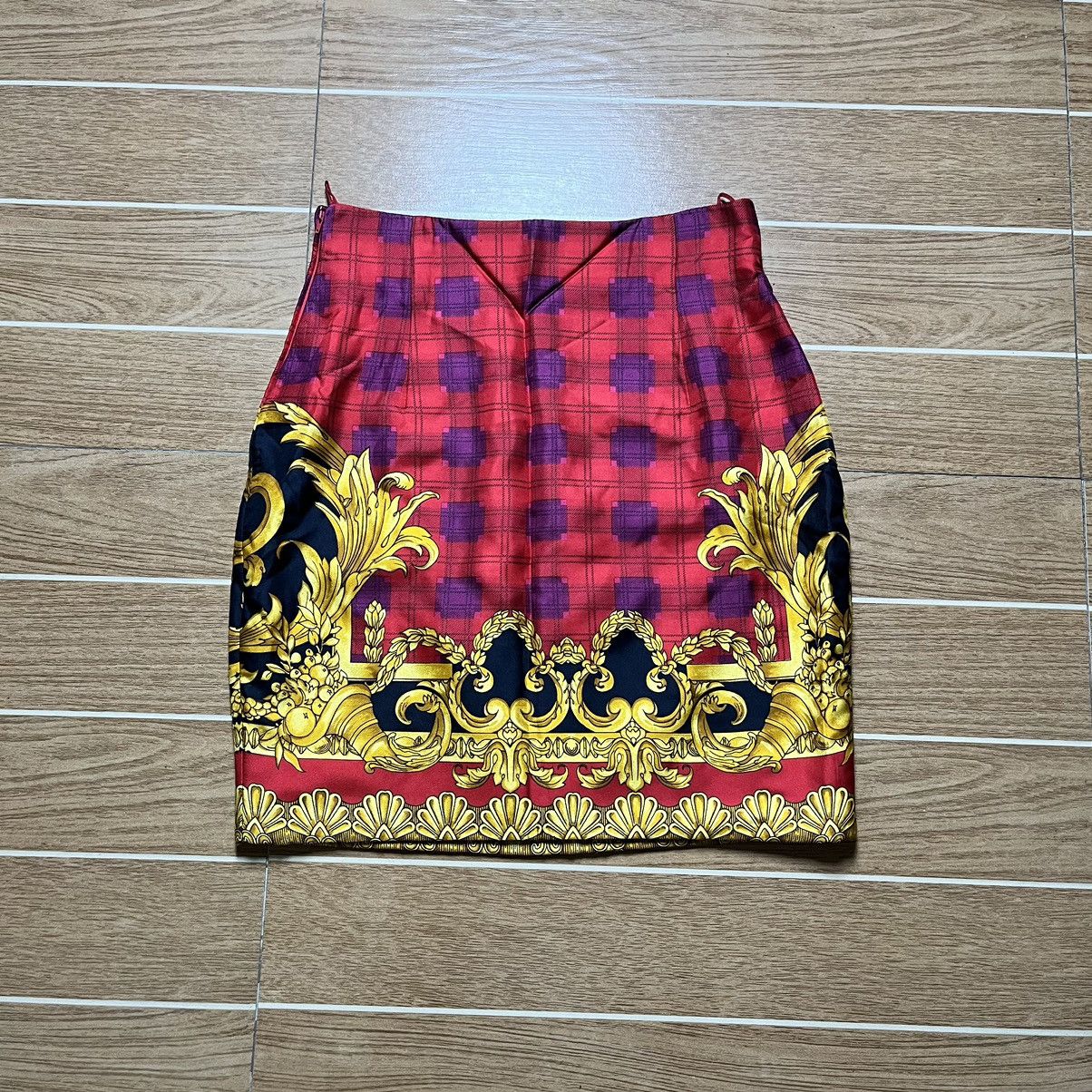 Versace Vintage Circa 1991 Atelier Versace Baroque Skirt Size 27" / US 4 / IT 40 - 1 Thumbnail