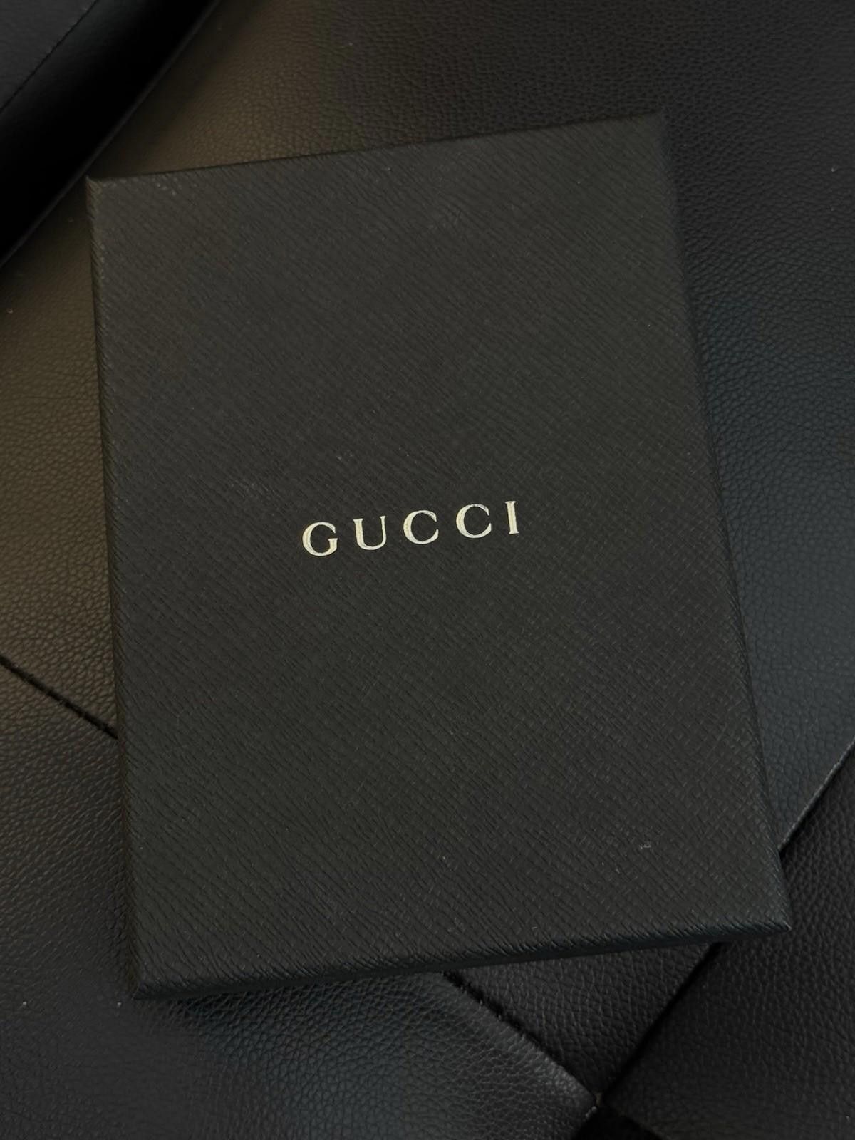 Gucci Authentic GUCCI GG Supreme Orchre Leather Passport Holder Size ONE SIZE - 11 Thumbnail