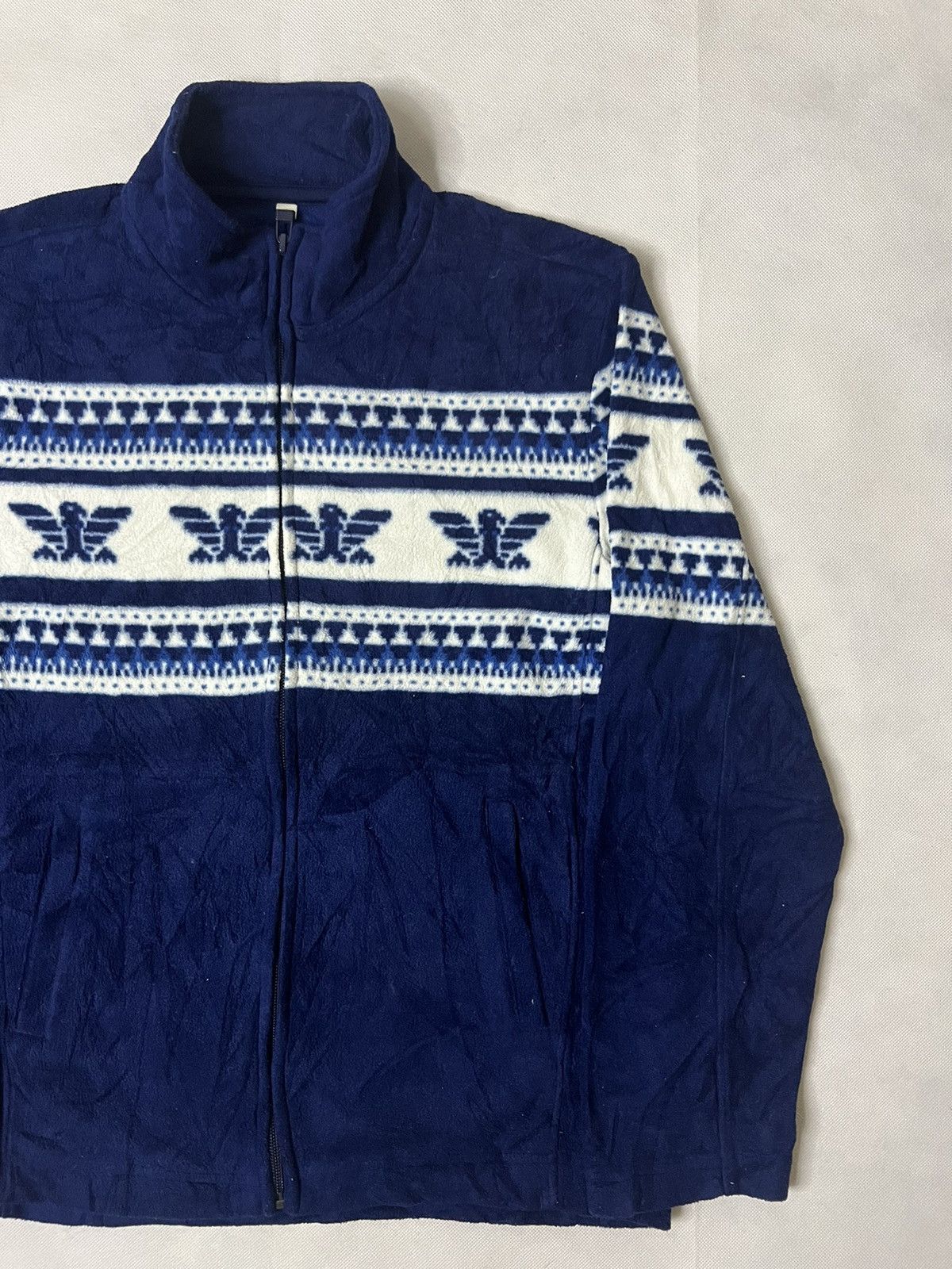 Uniqlo Uniqlo Native Print Sweater Size US S / EU 44-46 / 1 - 7 Thumbnail