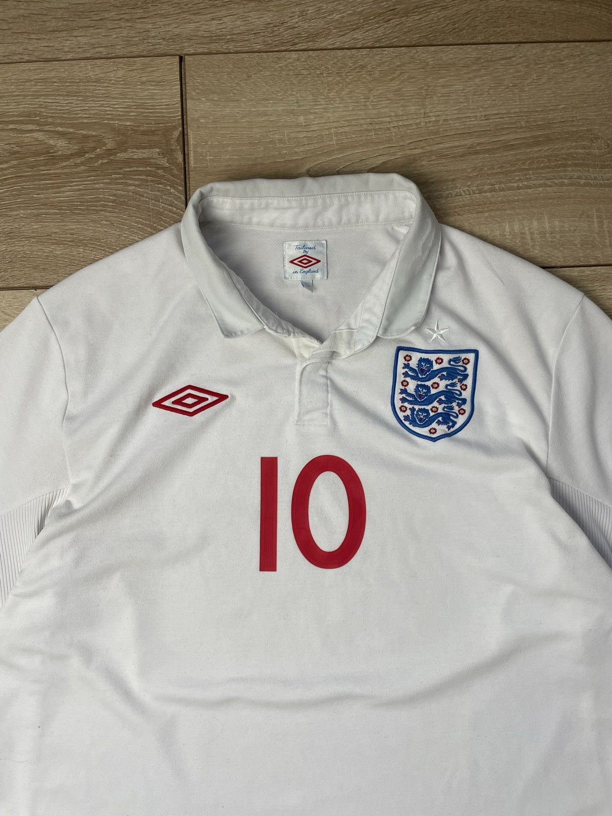 Umbro 2009-10 Player Issue England Home Shirt Rooney L Size US L / EU 52-54 / 3 - 3 Thumbnail