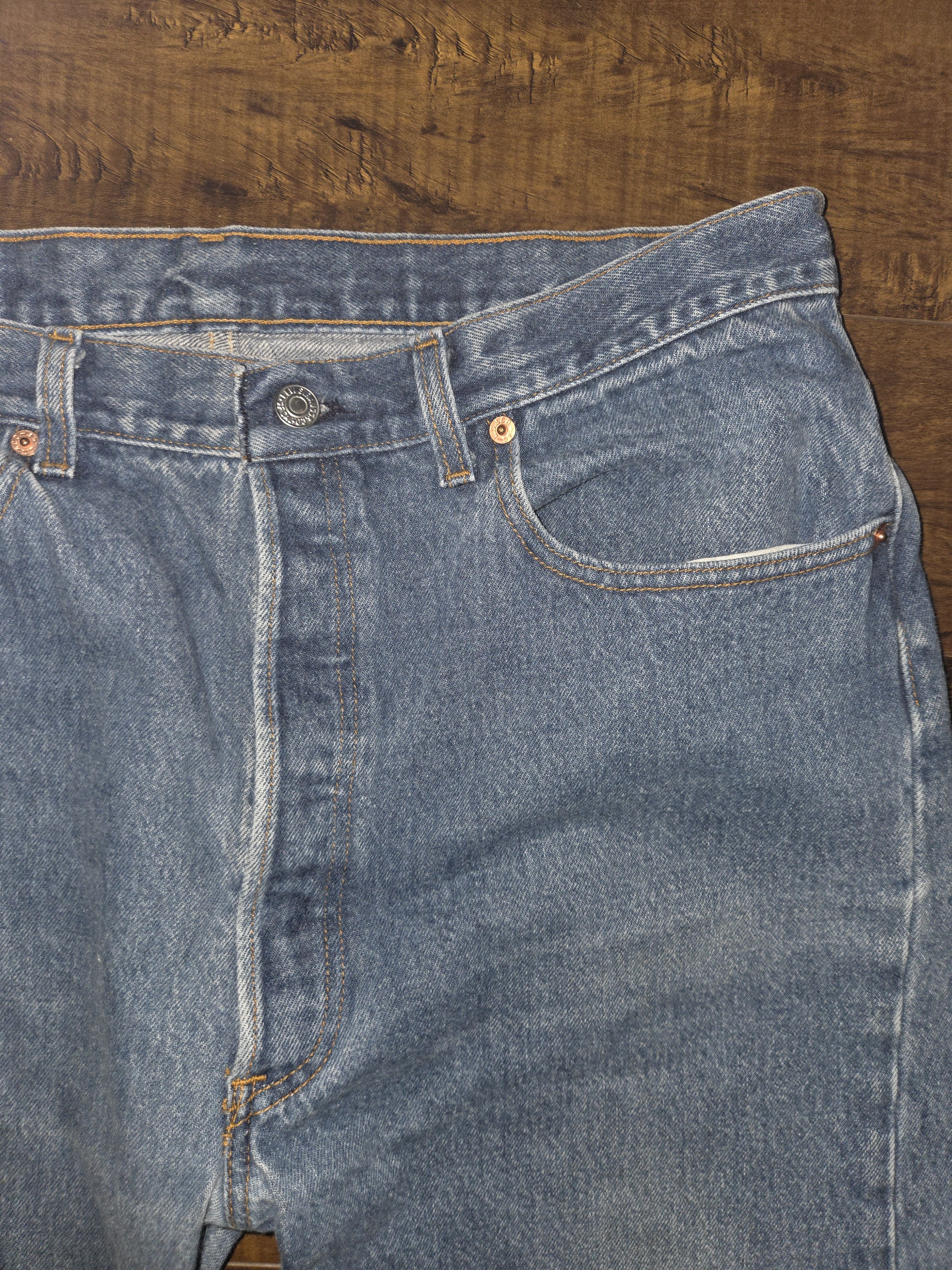 Levi's Vintage 90s Levi's 501 Men's Jeans Made In USA 34x30 Size US 38 / EU 54 - 4 Thumbnail