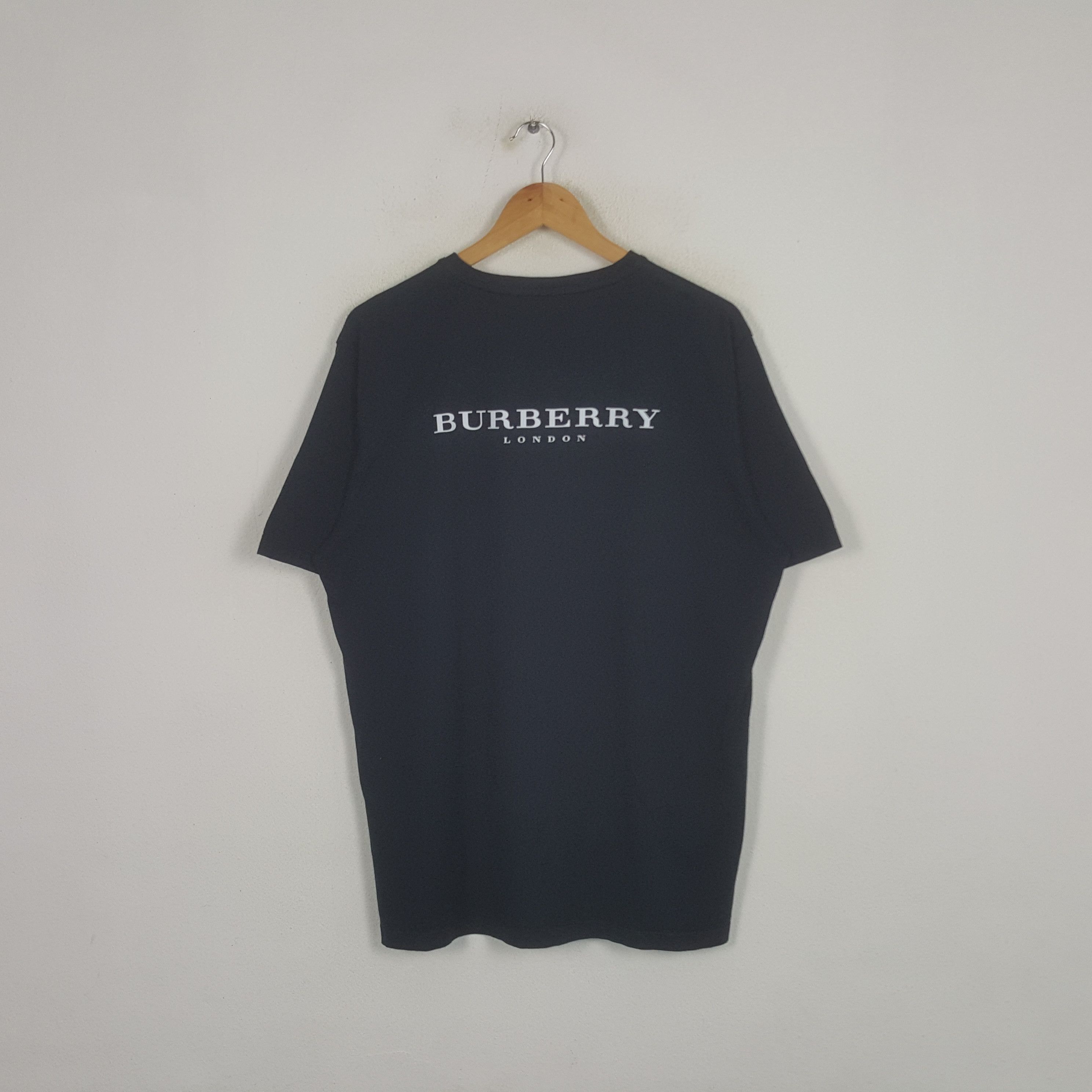 Burberry × Vintage Vintage Burberry London Luxury Brand Tshirt Size US XL / EU 56 / 4 - 1 Thumbnail