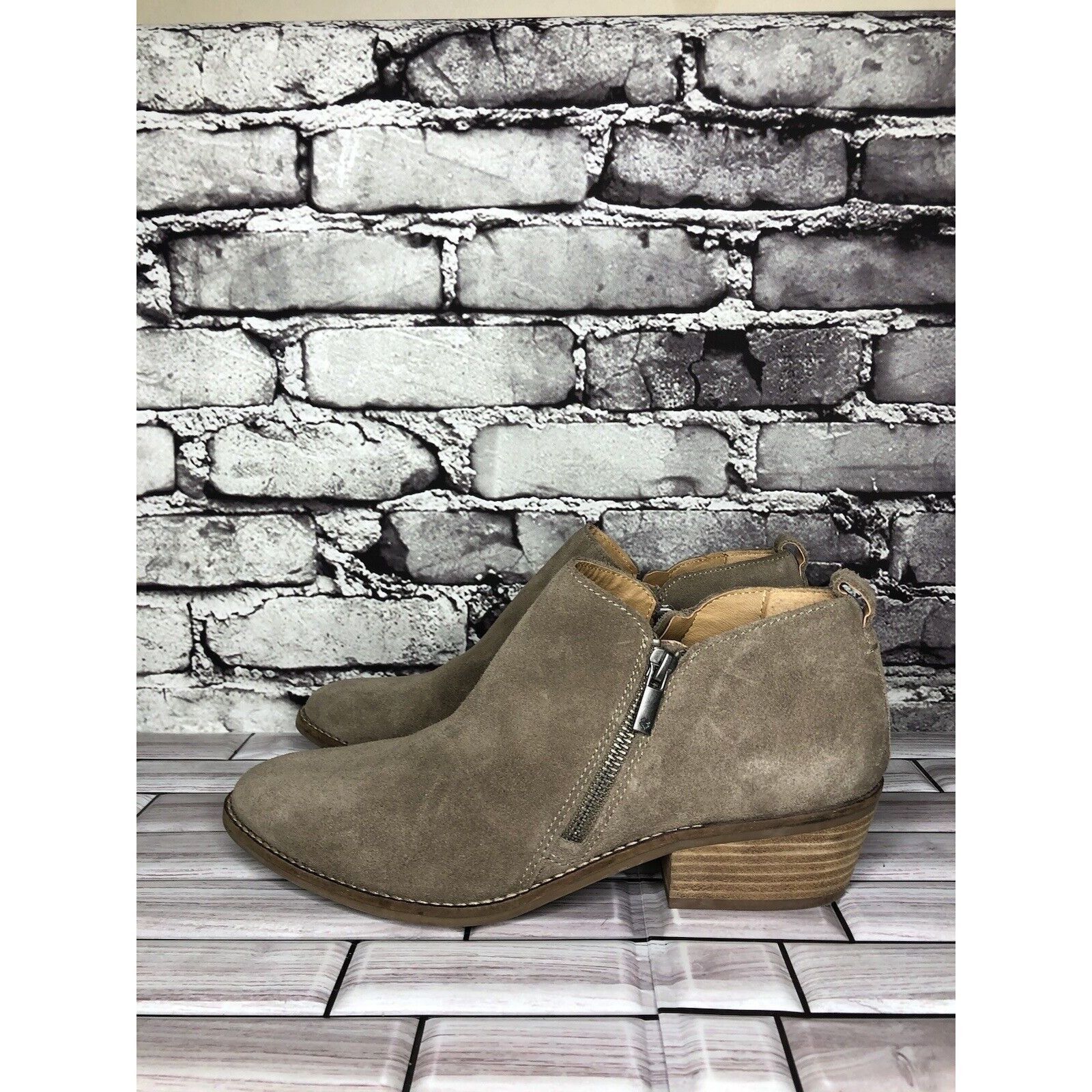 Lucky Brand Lucky Brand Fineses Taupe Suede Leather Double Zipper Heels Size US 10 / IT 40 - 19 Thumbnail