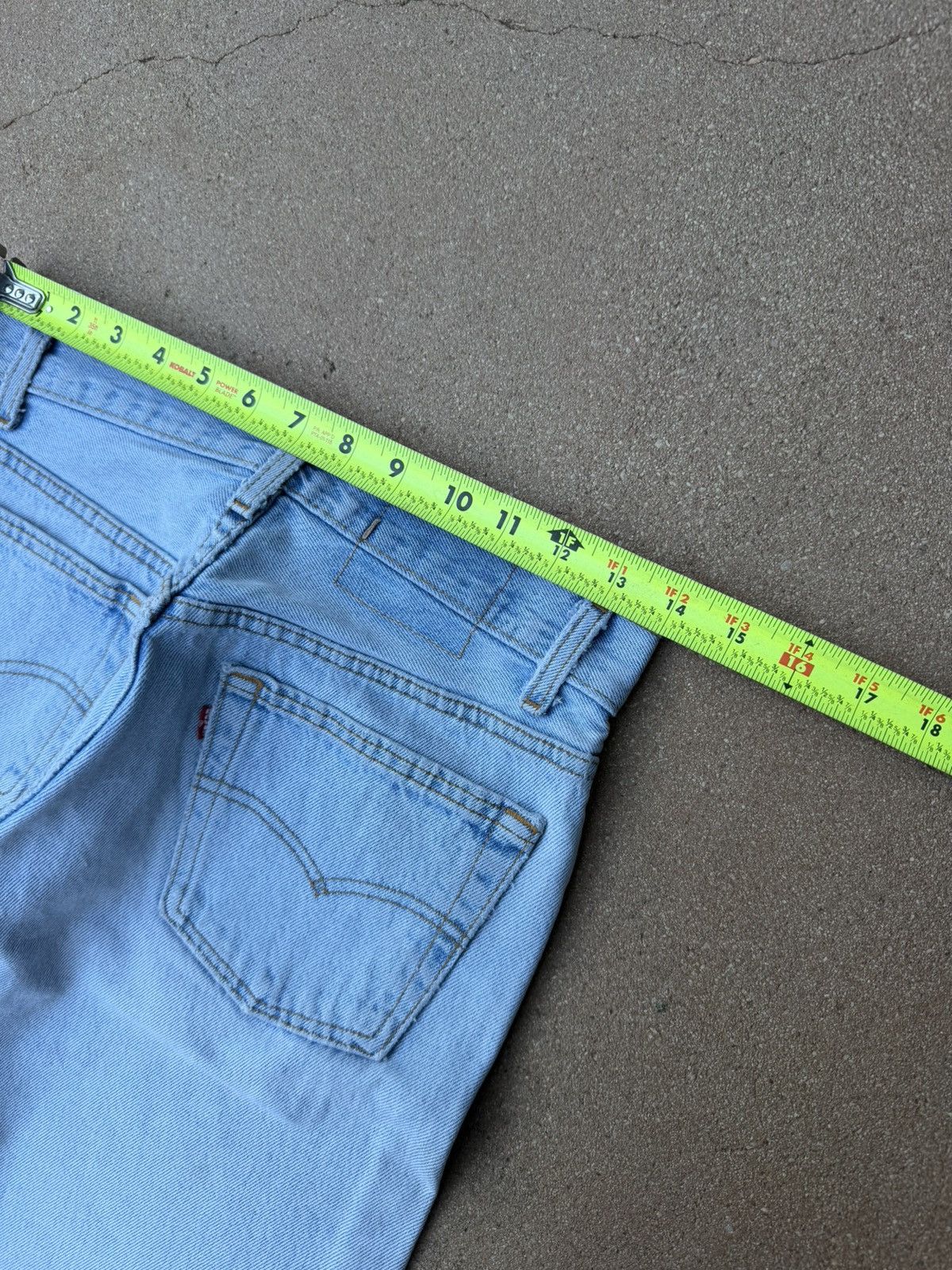 Levi's Vintage 80s Levi’s 501xx Buttonfly Faded Denim Jeans 28x30 Size US 28 / EU 44 - 10 Thumbnail