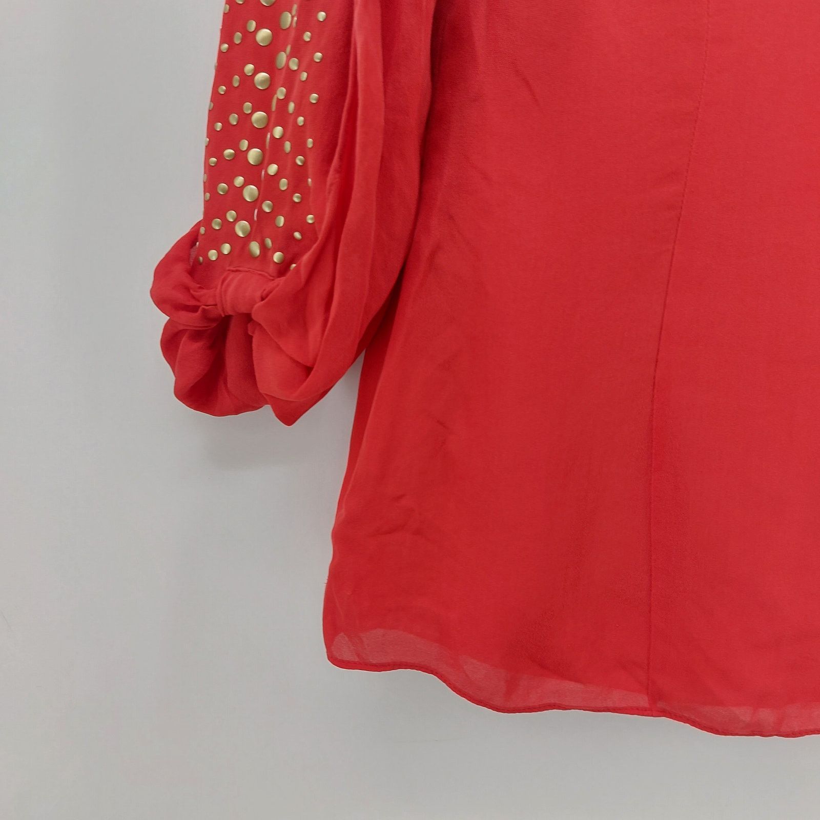 White House Black Market White House Black Market Silk Red Top Studded Sleeves Sz 6 Size M / US 6-8 / IT 42-44 - 4 Thumbnail