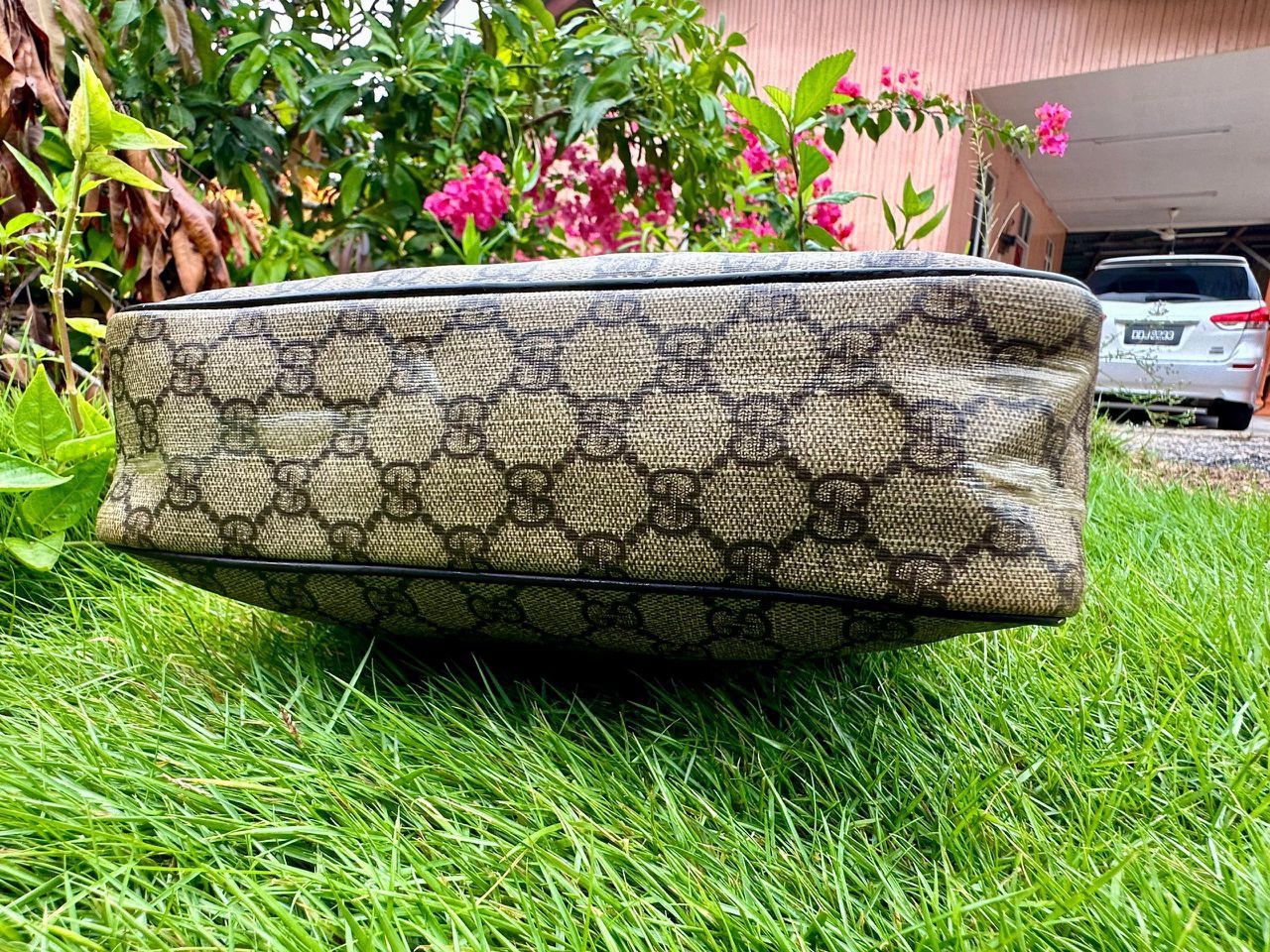 Gucci Authentic GUCCI GG Monogram Canvas Shoulder Bag Size ONE SIZE - 8 Thumbnail