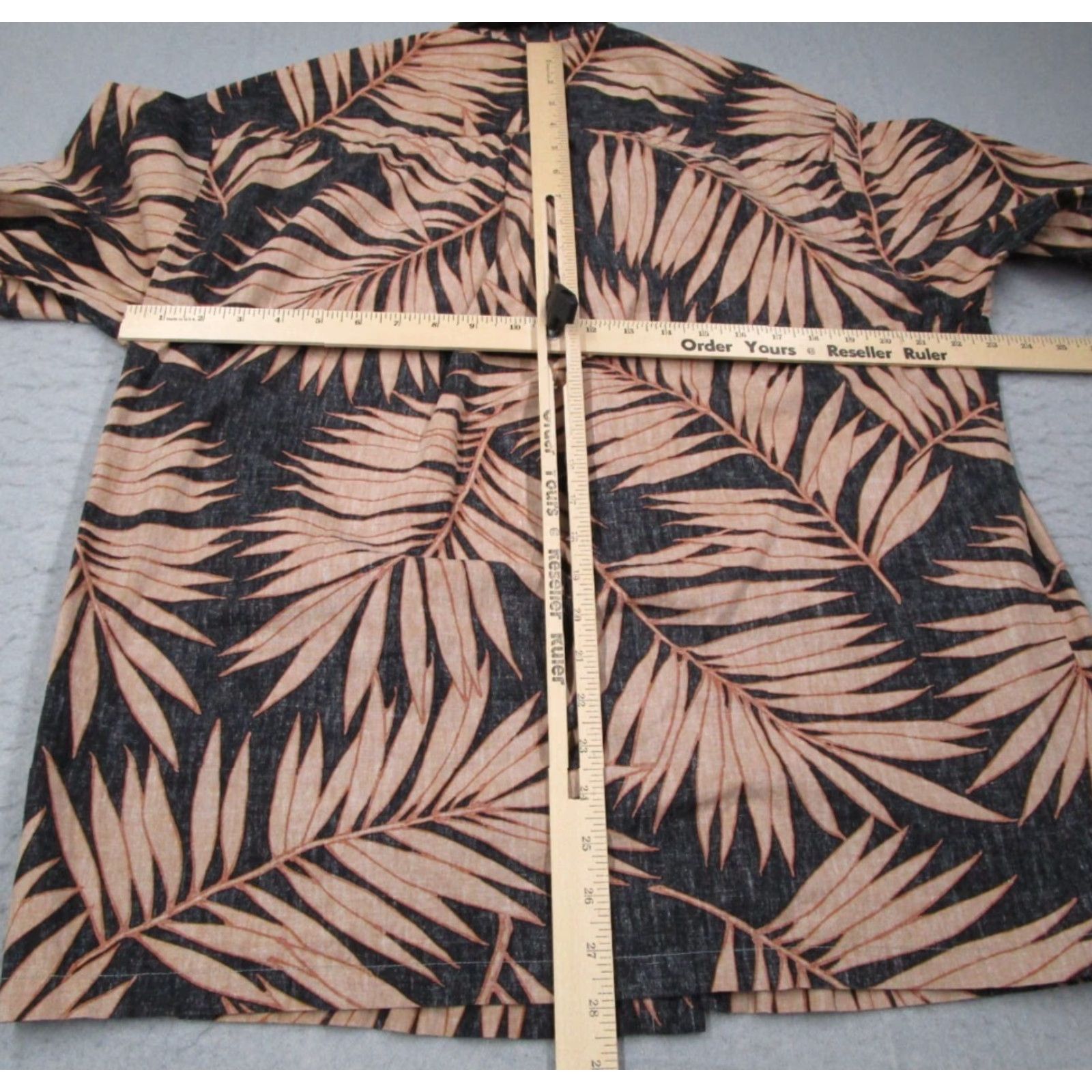 Tori Richard Tori Richard Shirt Men Large Brown Floral Button Up Hawaiian Reverse Made in USA Size US L / EU 52-54 / 3 - 4 Thumbnail