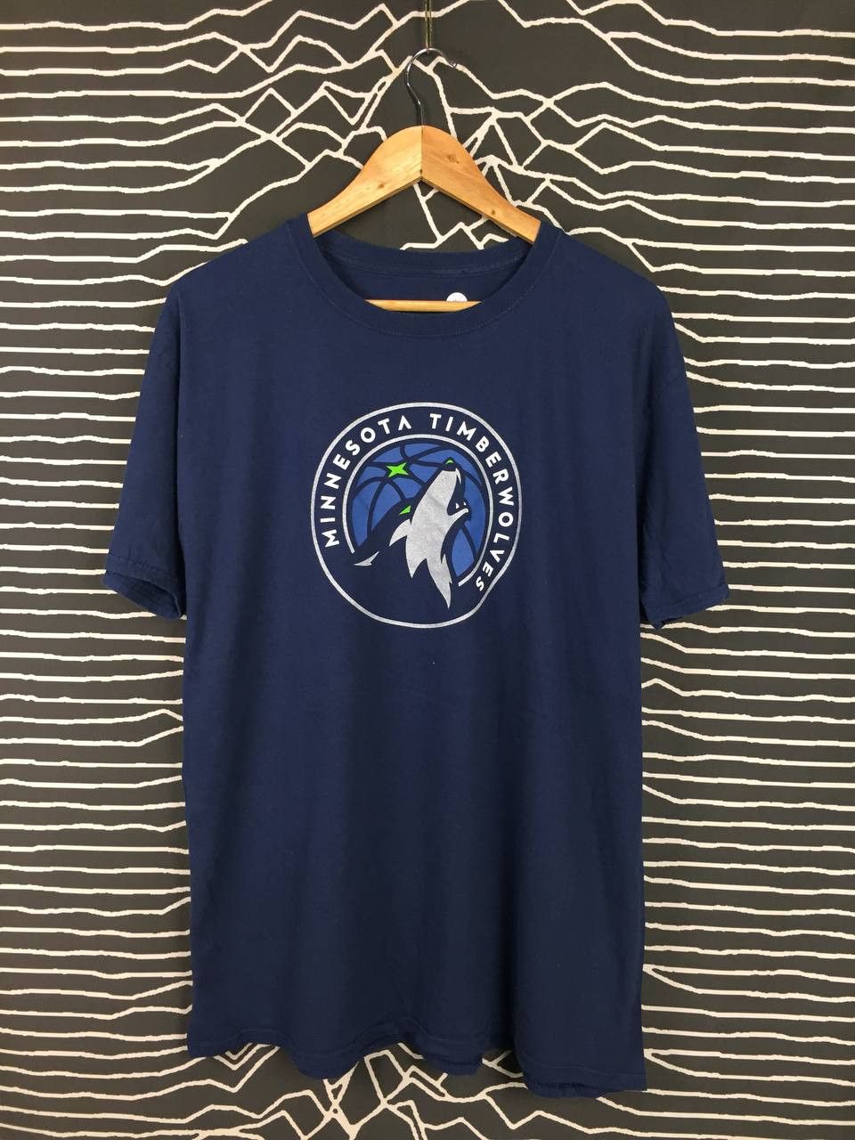 NBA × Sports Specialties × Vintage Minnesota Timberwolves NBA American Sports Tee Size US XL / EU 56 / 4 - 2 Thumbnail