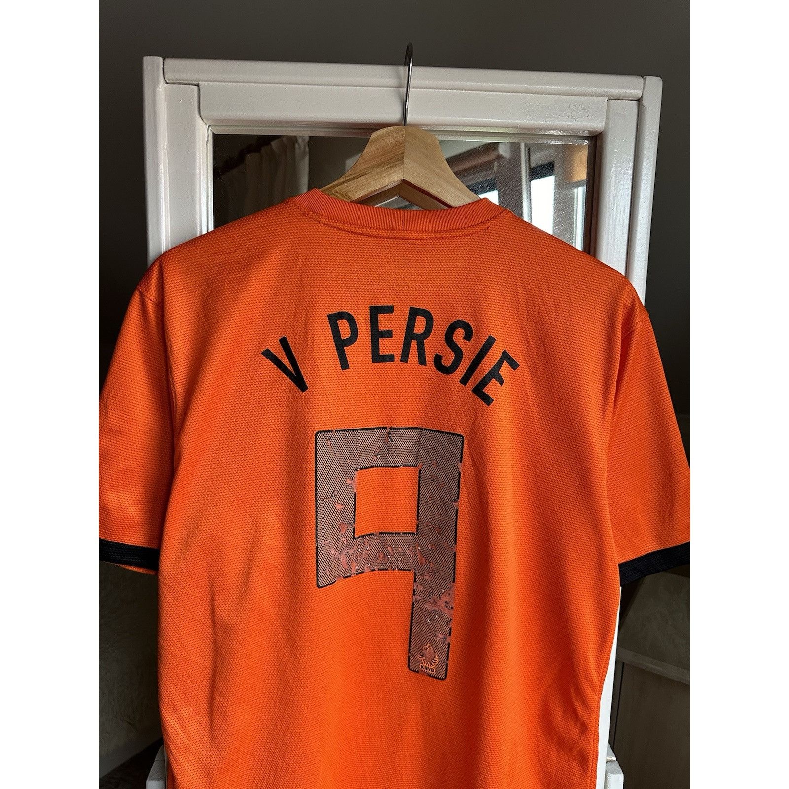 Nike NETHERLANDS 2012/13 HOME FOOTBALL SHIRT Van Persie Soccer JE Size US M / EU 48-50 / 2 - 8 Thumbnail