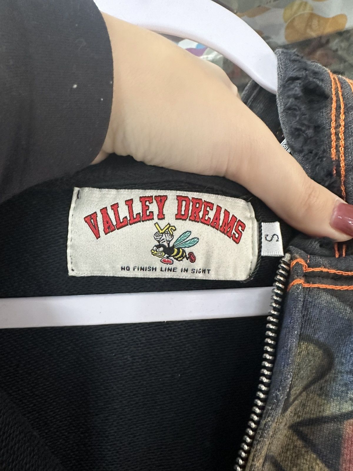 Vale Vale ‘Forever Dammed’ Zip Up Size US S / EU 44-46 / 1 - 3 Thumbnail