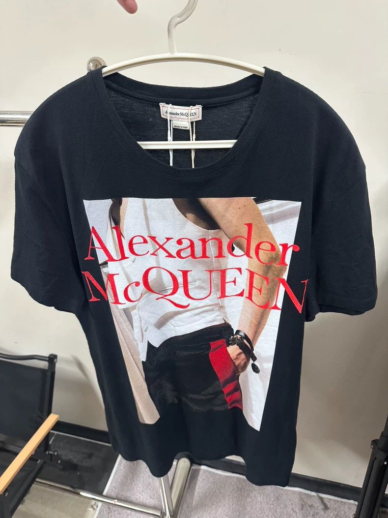 Alexander McQueen Alexander Mcqueen Short-sleeved T-shirt Size US L / EU 52-54 / 3 - 1 Thumbnail