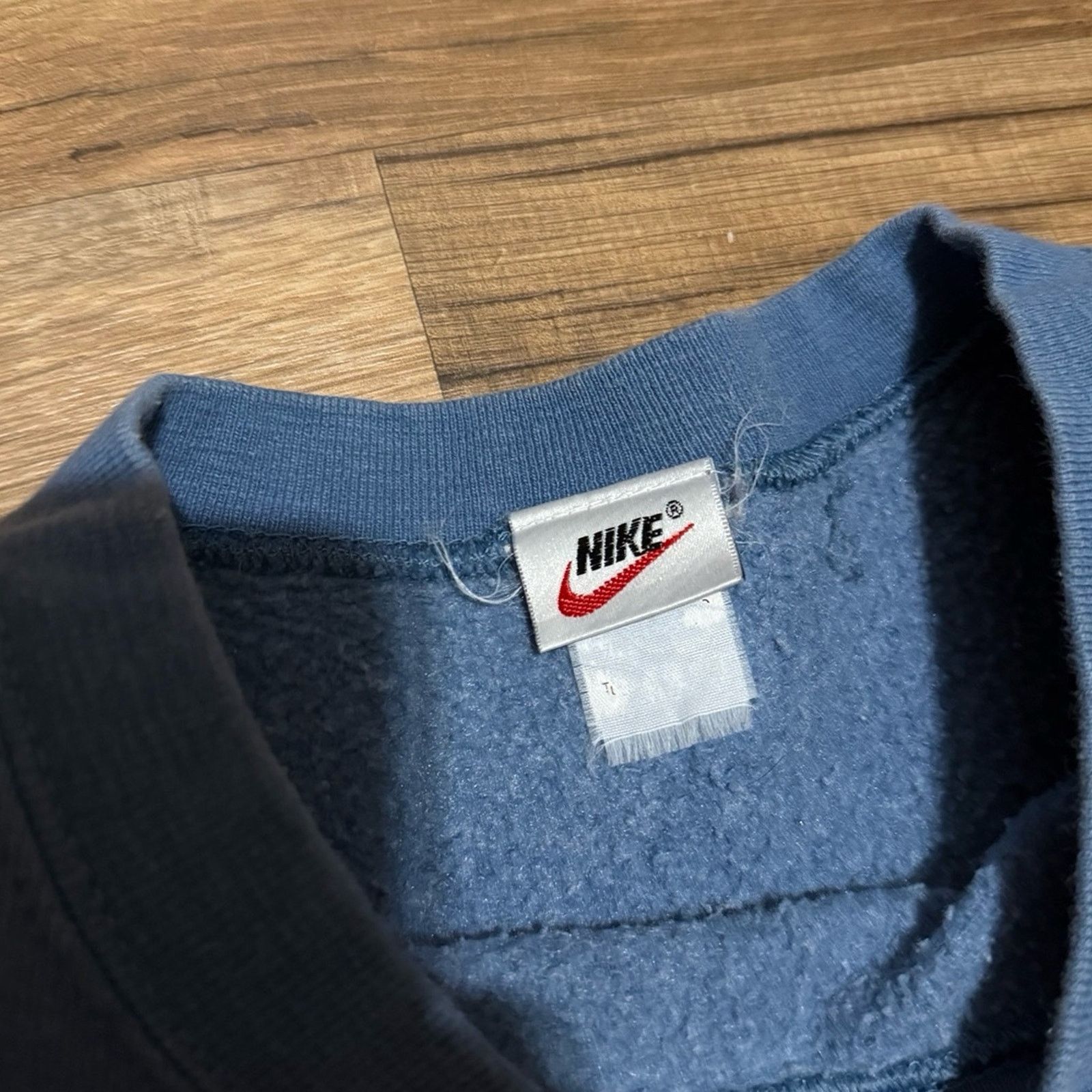 Nike 90s Nike Air USA Center Swoosh Crewneck Sweatshirt Size US XL / EU 56 / 4 - 5 Thumbnail