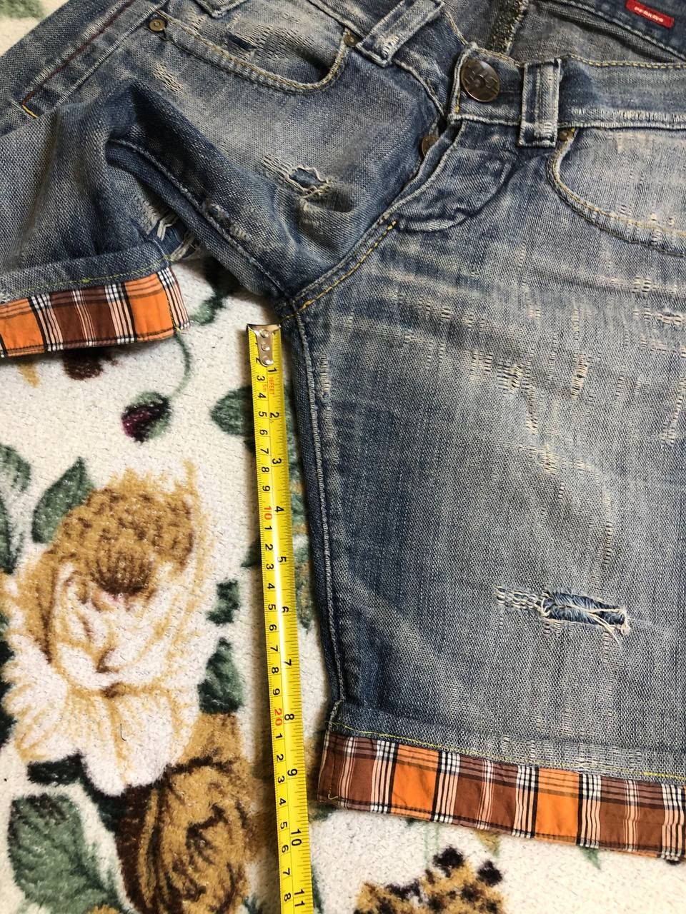 Miss Sixty Miss Sixty Collection Italy Style Perkins shorts distressed Size 28" / US 6 / IT 42 - 14 Thumbnail