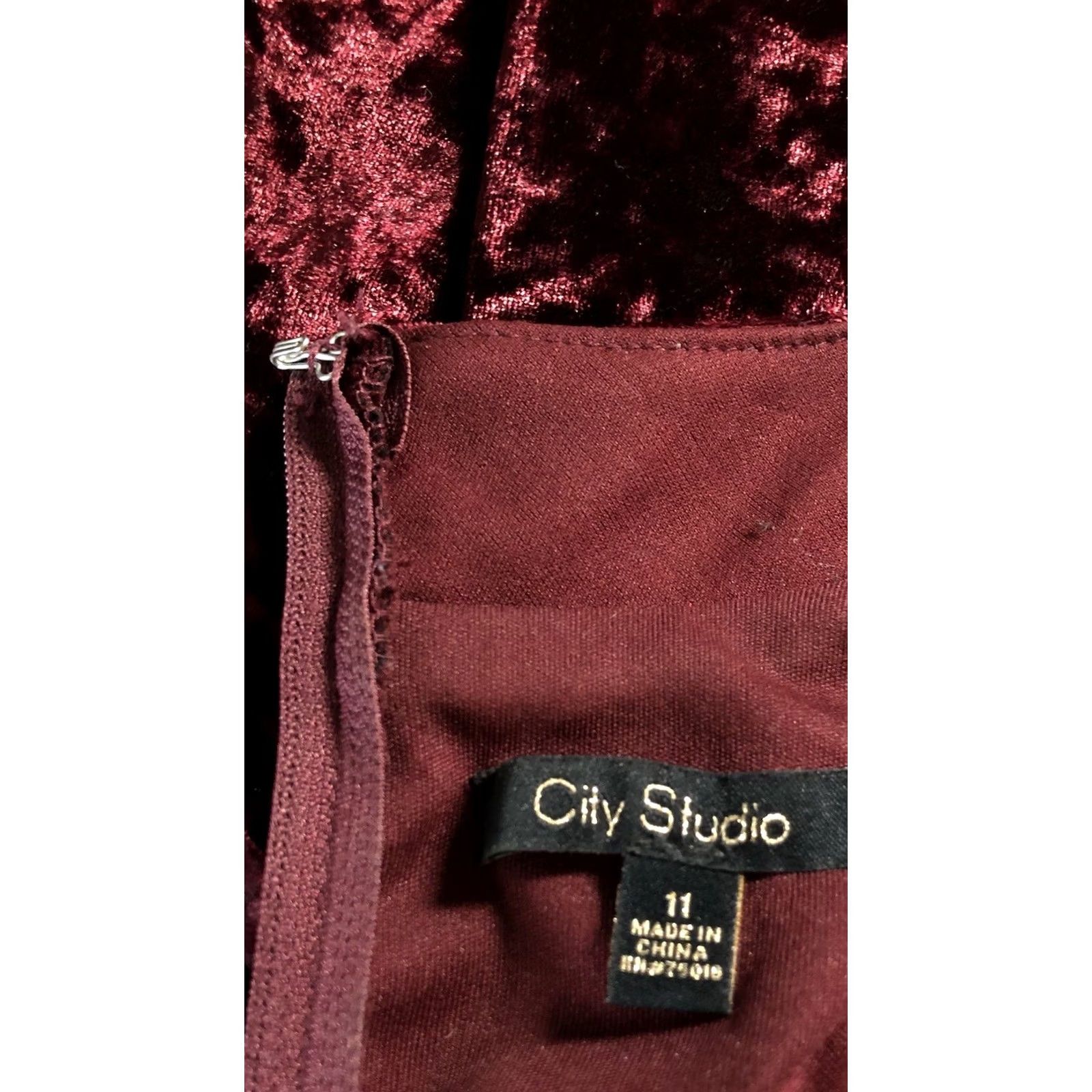 Vintage City Studio sleeveless mock neck dress 11 Red velour fit & flare Gothic Fairy Women's Dress Size L / US 10 / IT 46 - 4 Thumbnail