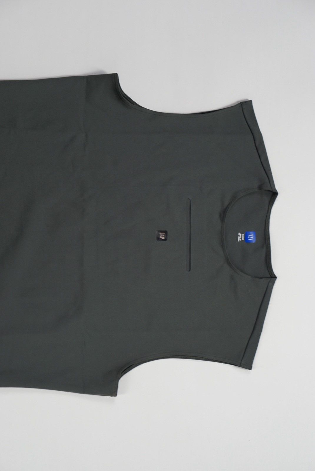 Balenciaga × Gap × Yeezy Sleeveless Second Skin Dark Green Size L / US 10 / IT 46 - 2 Thumbnail