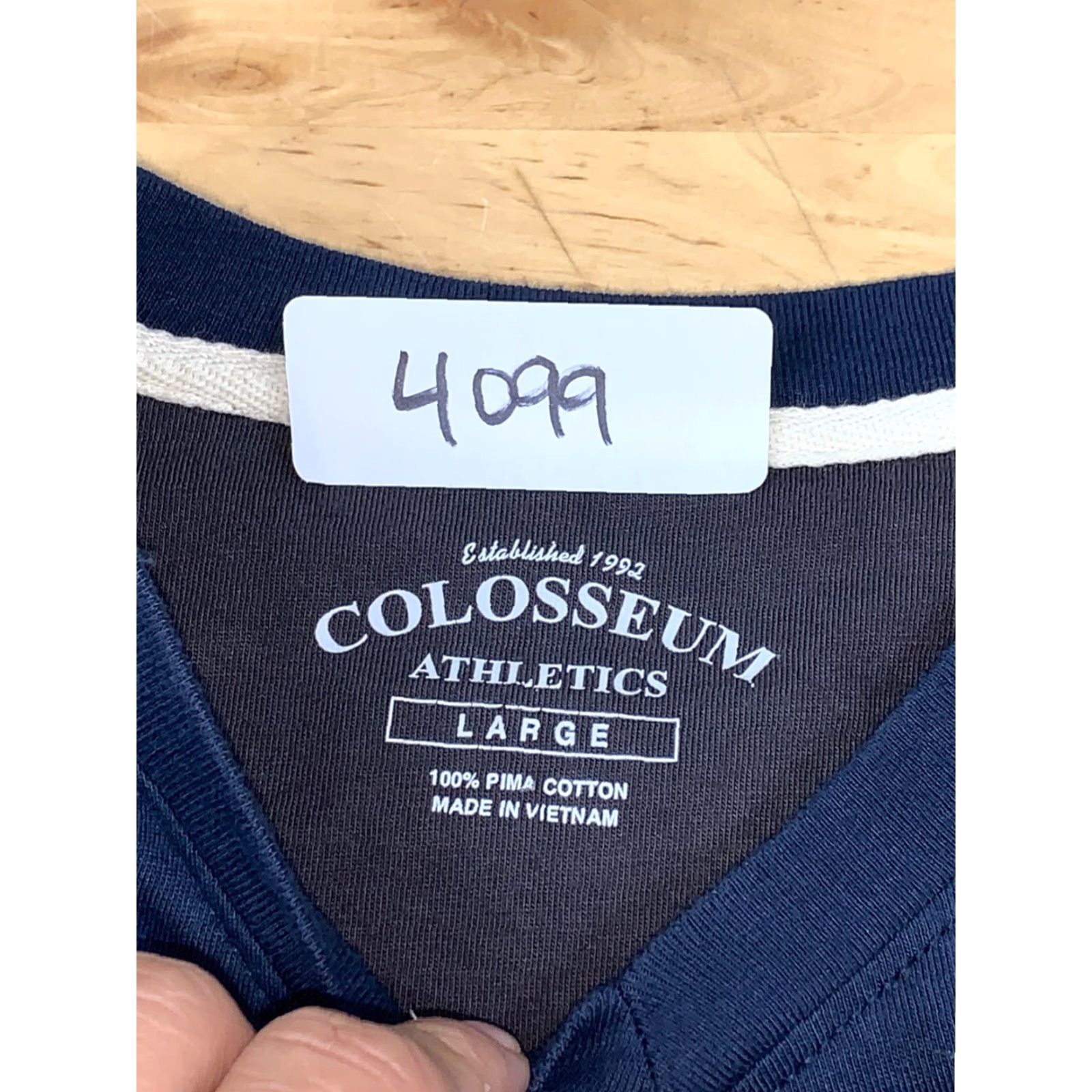 Vintage NCAA University of Arizona Wildcats Blue V Neck T-Shirt Colosseum Mens L Football Sports 4099 Size US L / EU 52-54 / 3 - 3 Thumbnail