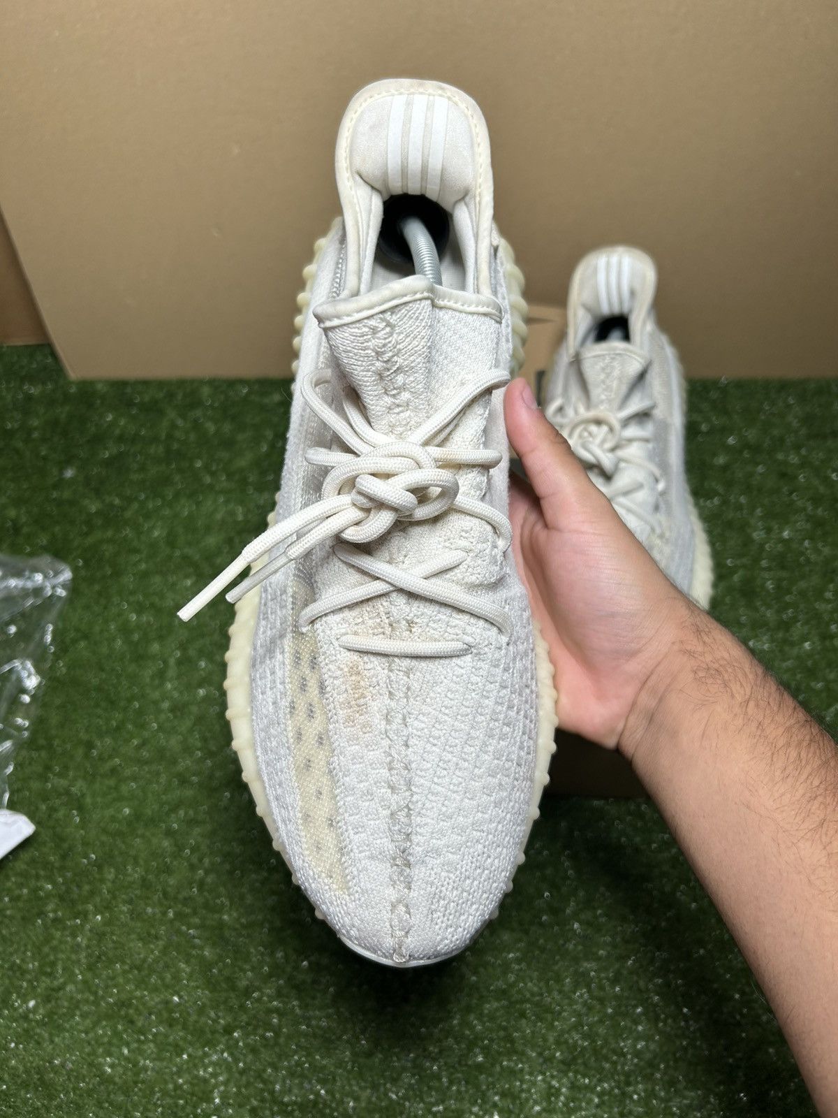 Yeezy Yeezy 350 bone Size US 12 / EU 45 - 6 Thumbnail