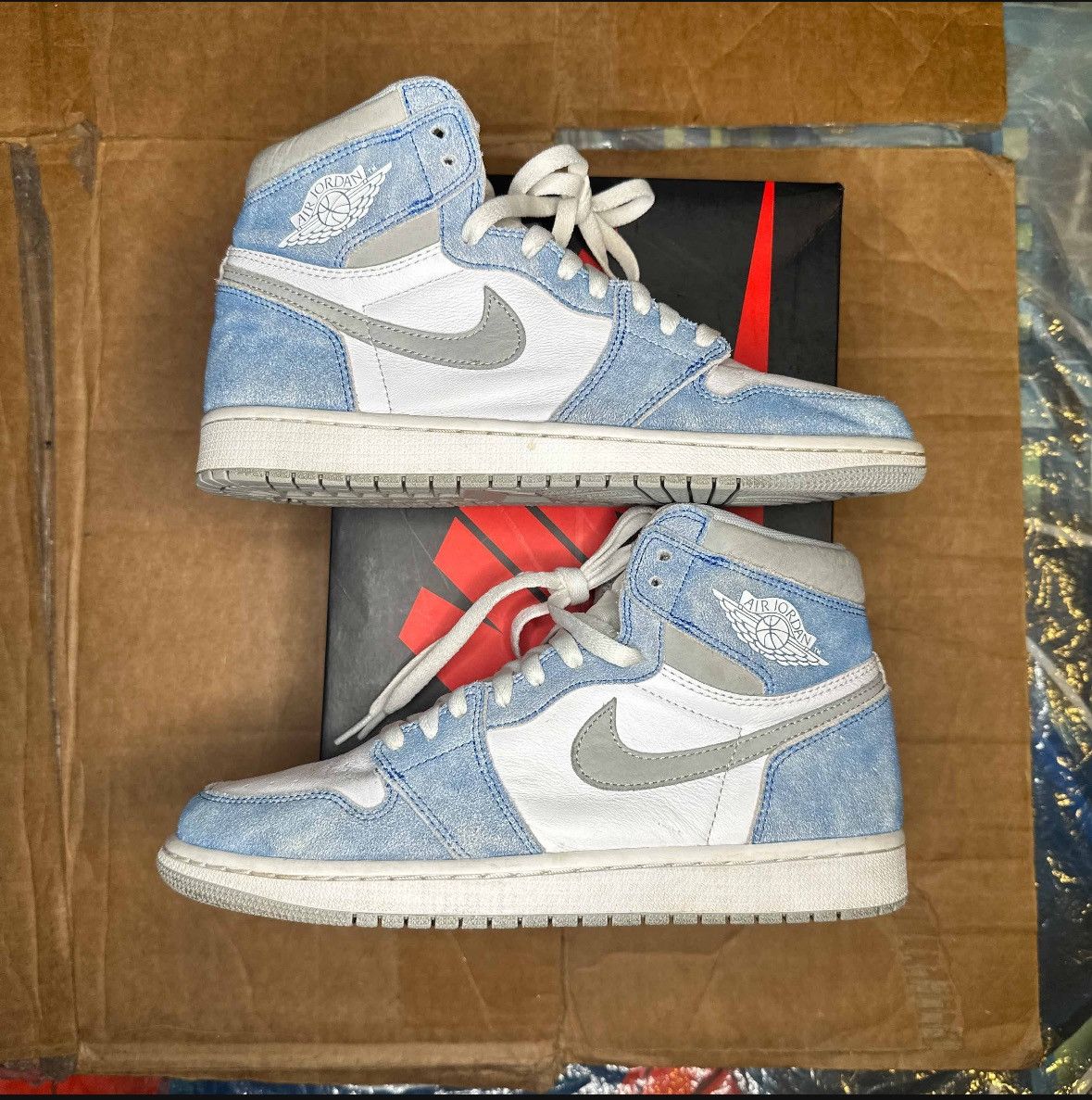 size jordan 1 hyper royal