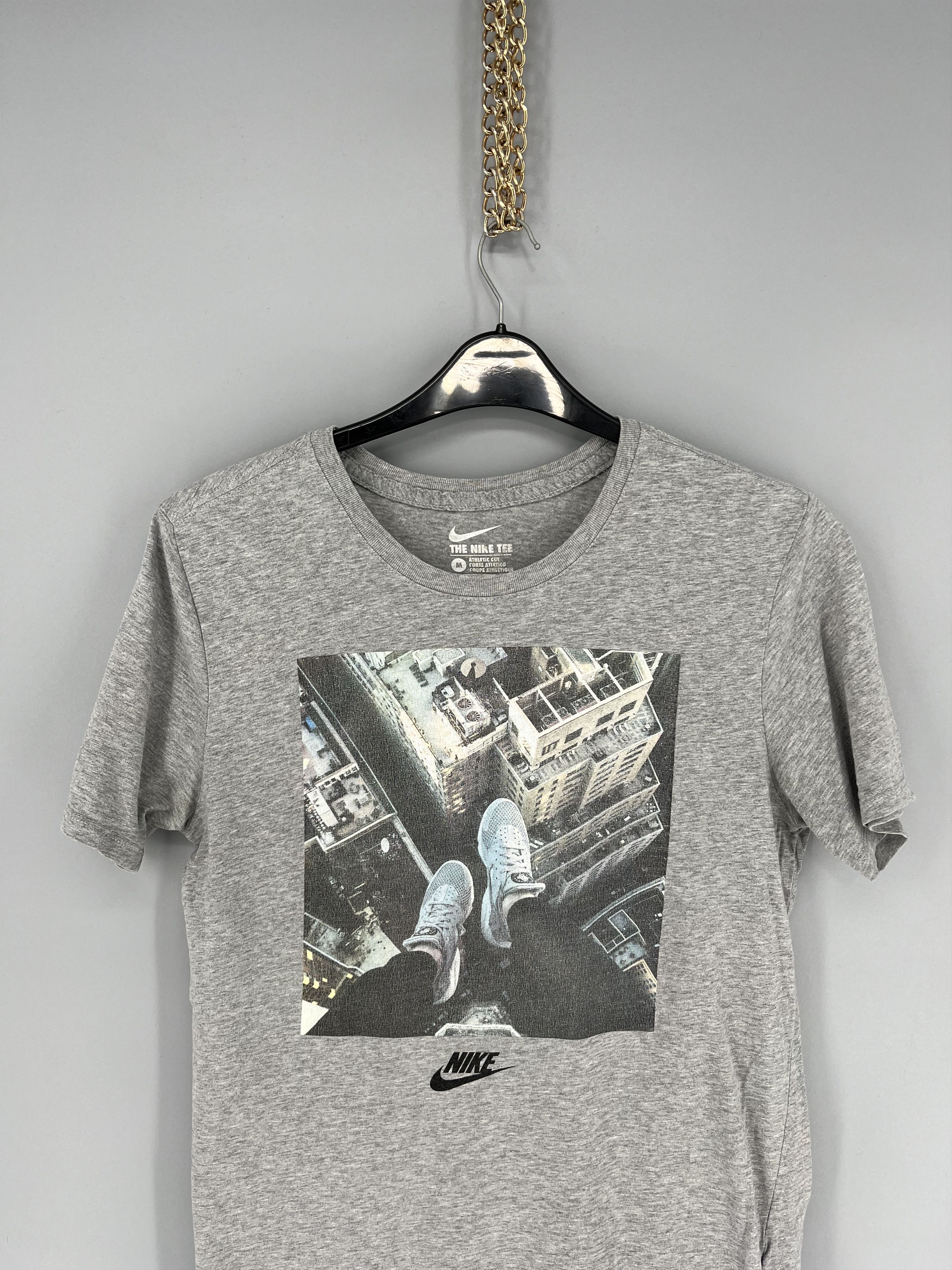 Nike Vintage 90s Nike Swoosh Logo Tee Travis Scott Style Grailed Size US M / EU 48-50 / 2 - 6 Thumbnail