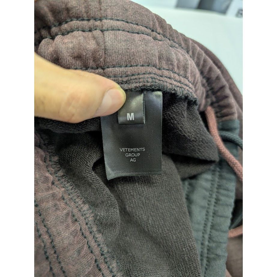 Vetements o1rshd1 Sweatpants & Joggers in Black/Burgundy Size US 32 / EU 48 - 19 Thumbnail