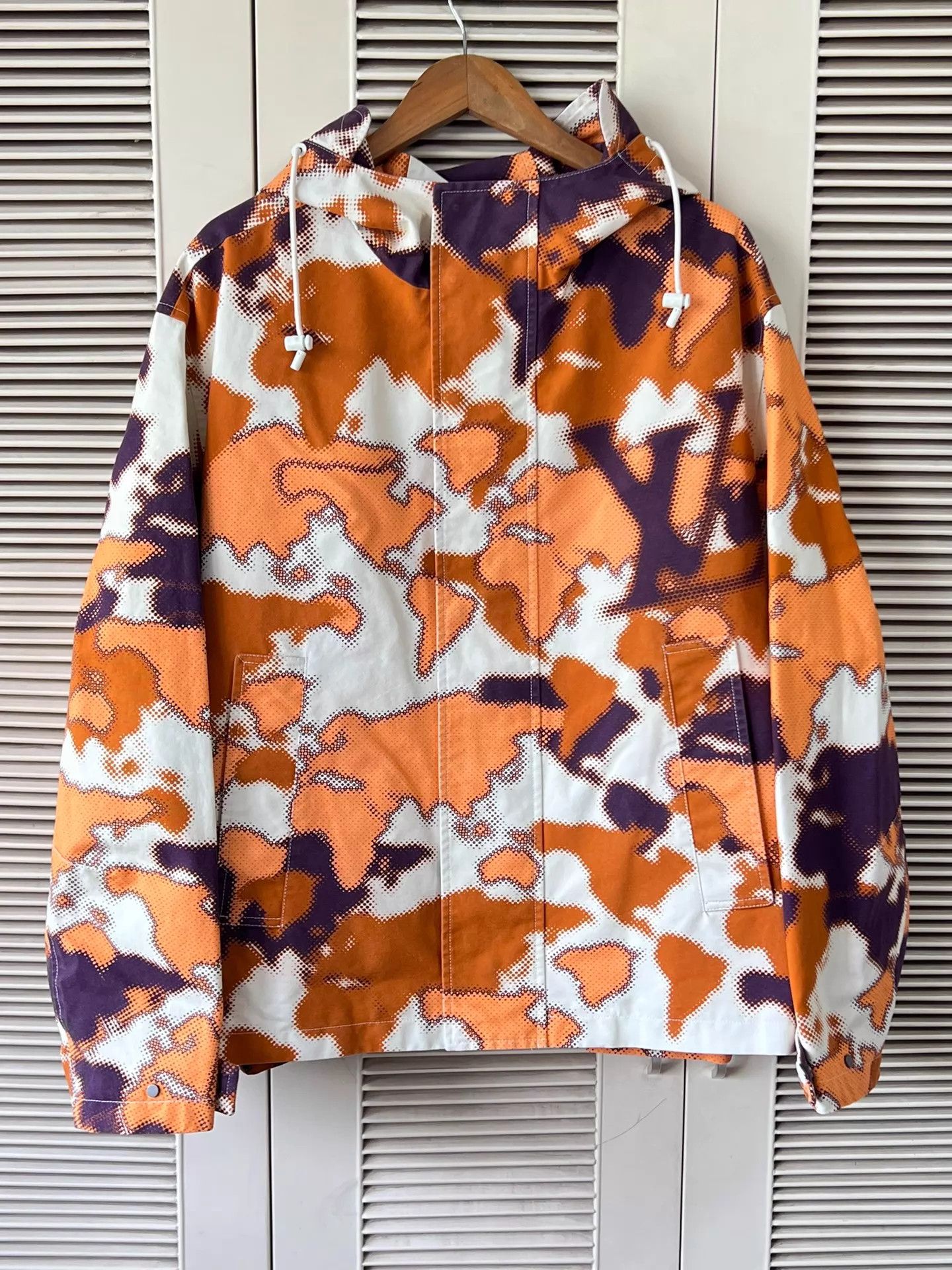 Louis Vuitton Louis Vuitton Map Print Color Block Hooded Jacket Size US L / EU 52-54 / 3 - 1 Thumbnail