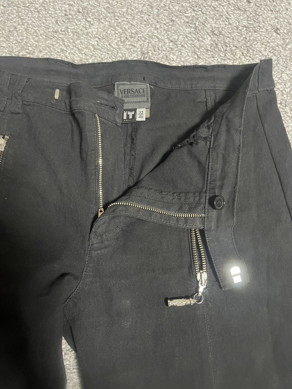 Versace × Vintage VERSACE JEANS SIGNATURE VERY RARE LF 03 STRAIGHT SIZE 32x46 Size 24" / US 00 / IT 34 - 9 Thumbnail