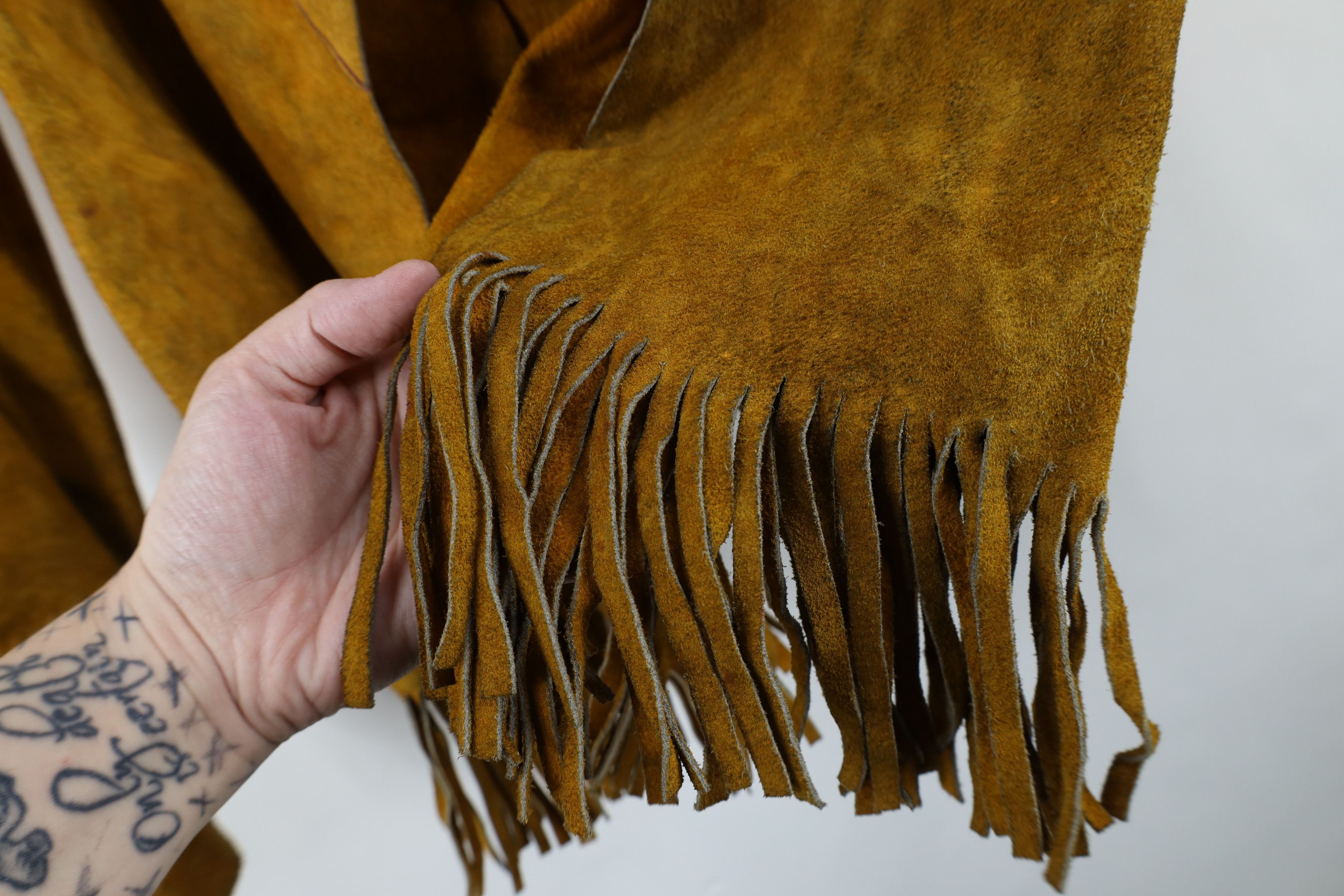 Vintage Vintage 60s Boho Chic Western Fringed Suede Leather Jacket Size L / US 10 / IT 46 - 7 Thumbnail