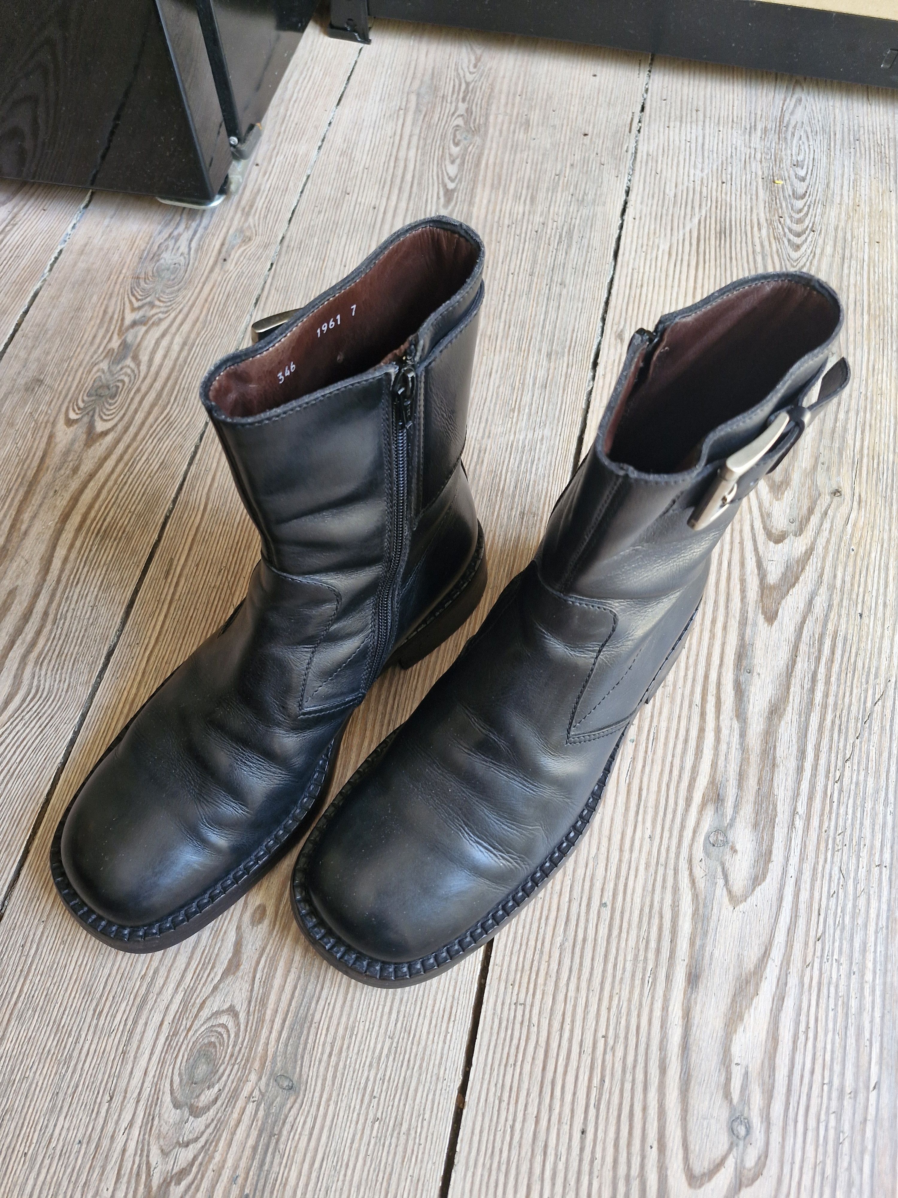 prada archive プラットフォーム　レザーシューズ希少 90s 00s Prada archive leather square toe loafers - メルカリ