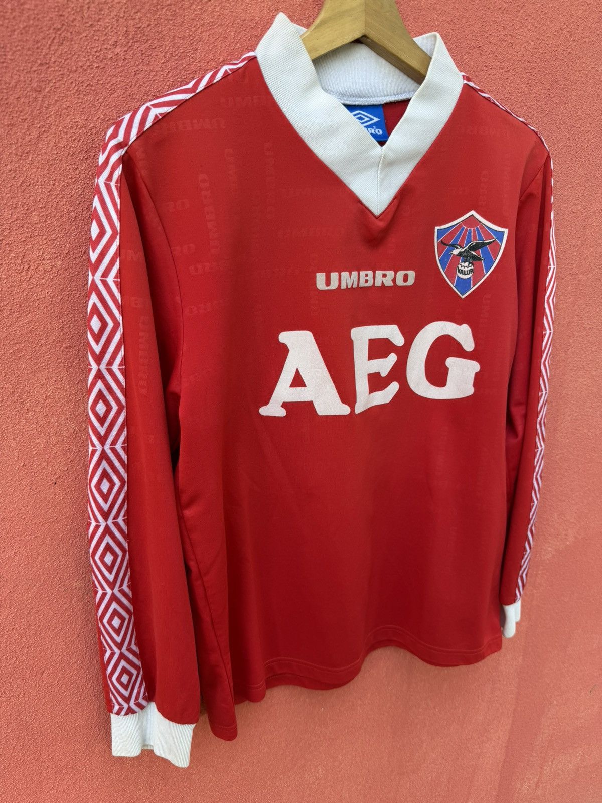 Umbro Valur FC x Number 10 Size US M / EU 48-50 / 2 - 4 Thumbnail