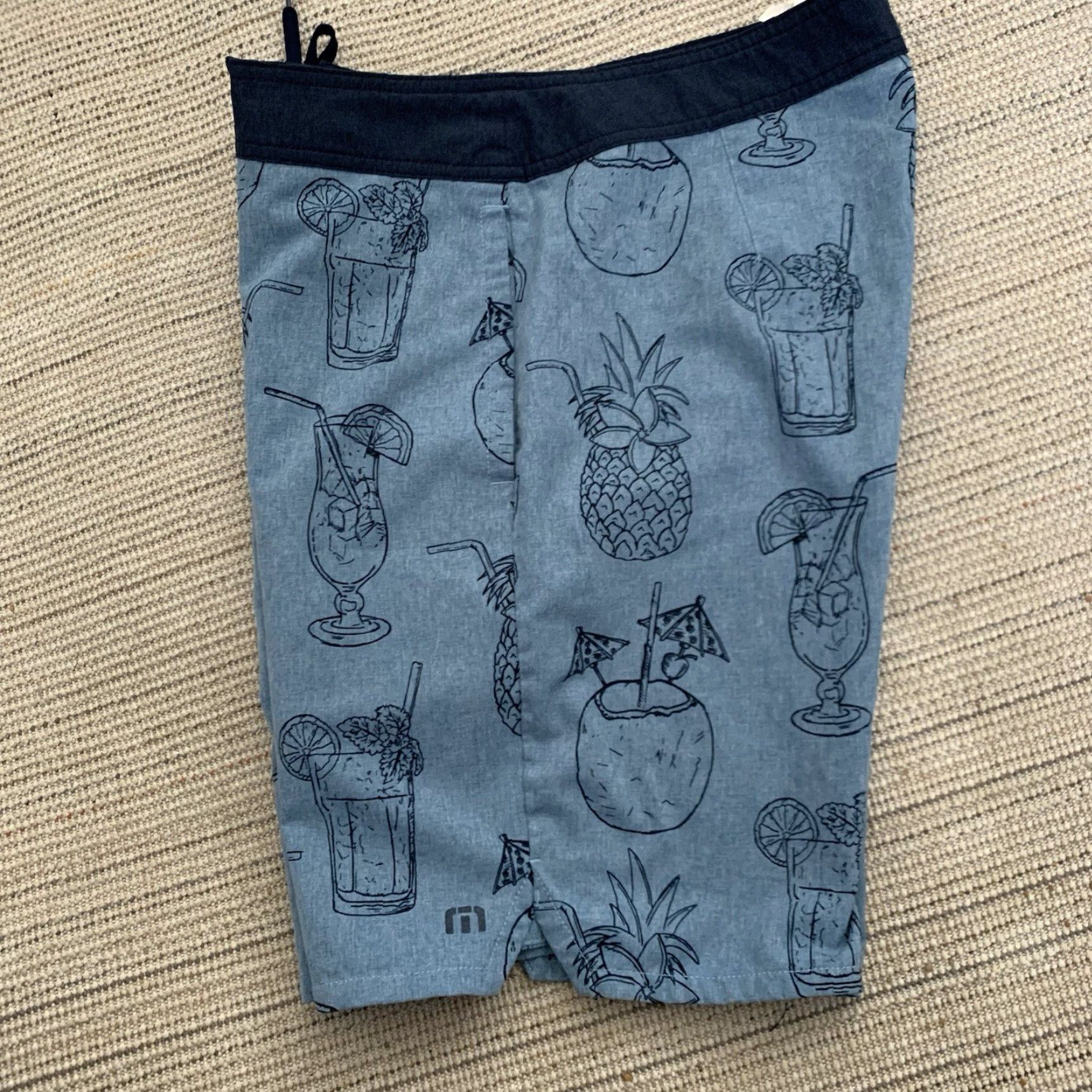 TravisMathew Travis Mathew Boardshorts Mens 32 Blue Pineapple Coconut Drinks Swim Trunks Geometric Beach Fishing Quick Dry Pockets Drawstring 9 Inch Inseam Size US 32 / EU 48 - 5 Thumbnail