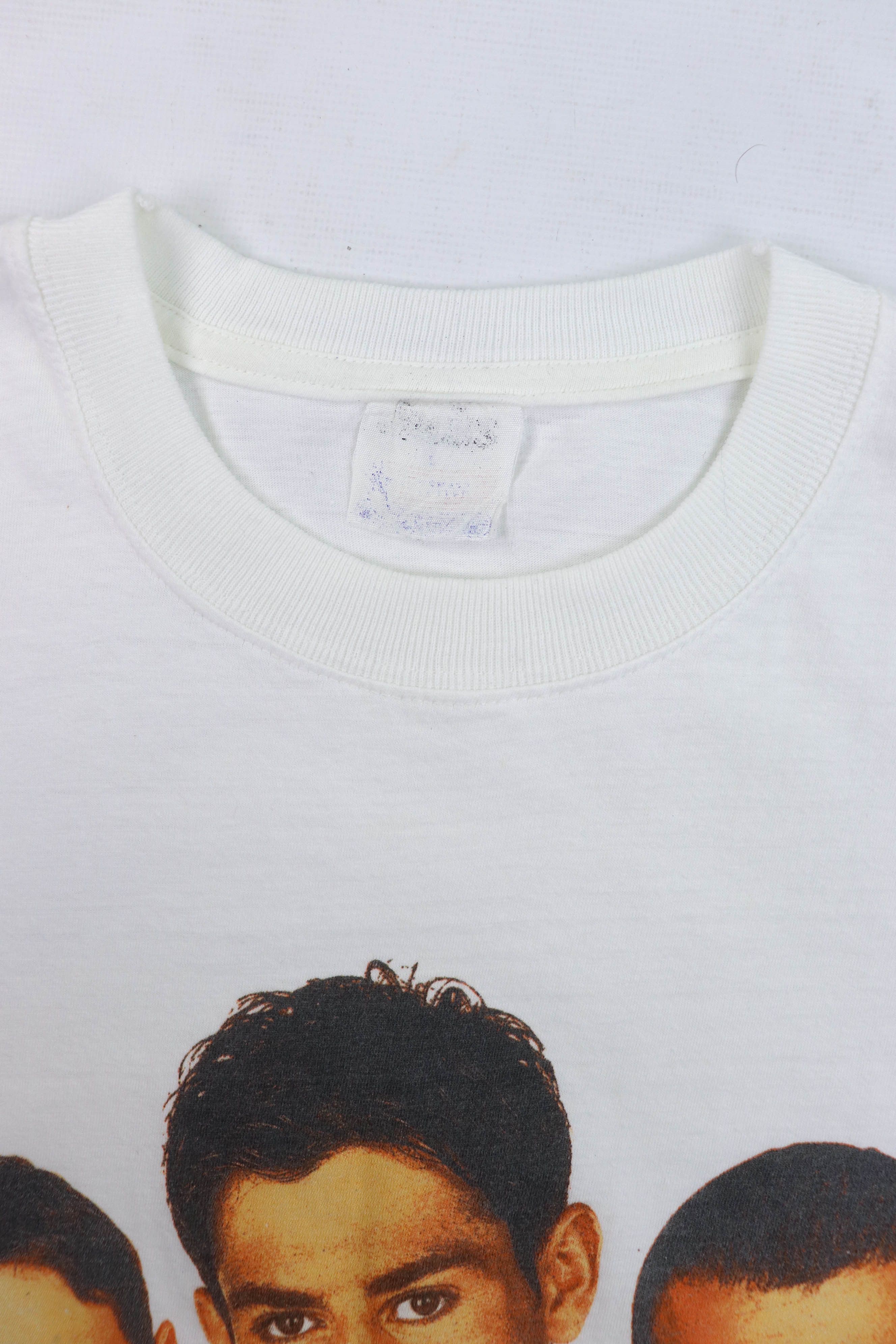 Band Tees 90s Vintage 2Be3 French Boys Band White Graphics Tour Tee Size US L / EU 52-54 / 3 - 9 Thumbnail