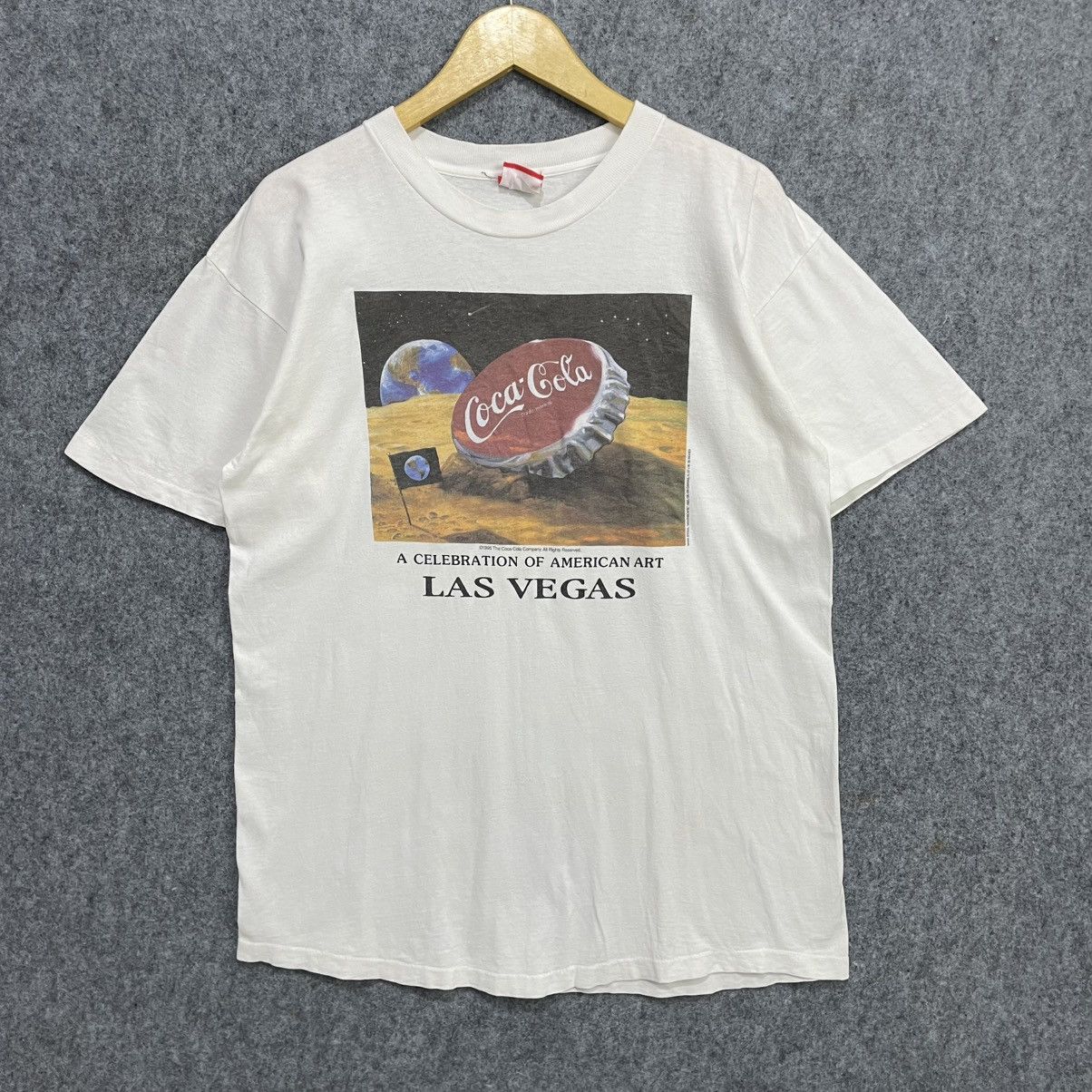 Coca Cola Vintage 90s Coca Cola Mark Stock Moonscape Art T-Shirt Size US L / EU 52-54 / 3 - 1 Thumbnail