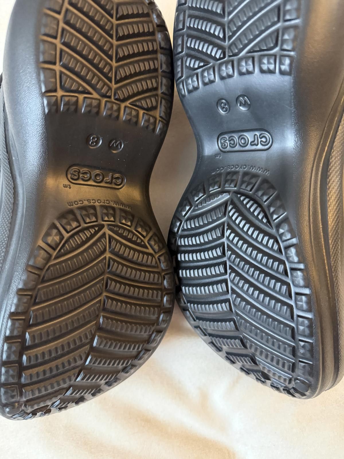 Crocs NEW CROCS Size 8 Classic Bae Gold/Black Sequin Platform Clog Size US 8 / IT 38 - 4 Thumbnail