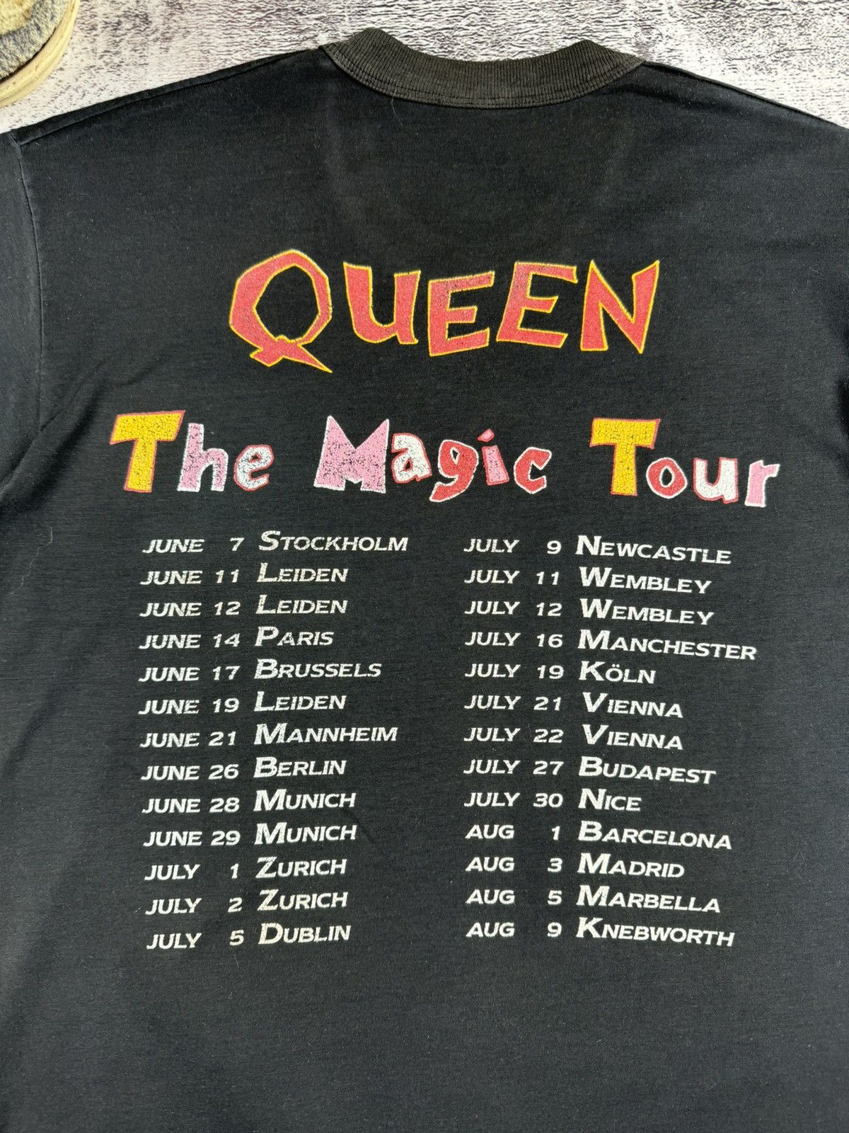 Band Tees Vintage 1986 Queen A Kind of Magic Tour 80S Music T Shirt Size US S / EU 44-46 / 1 - 18 Thumbnail