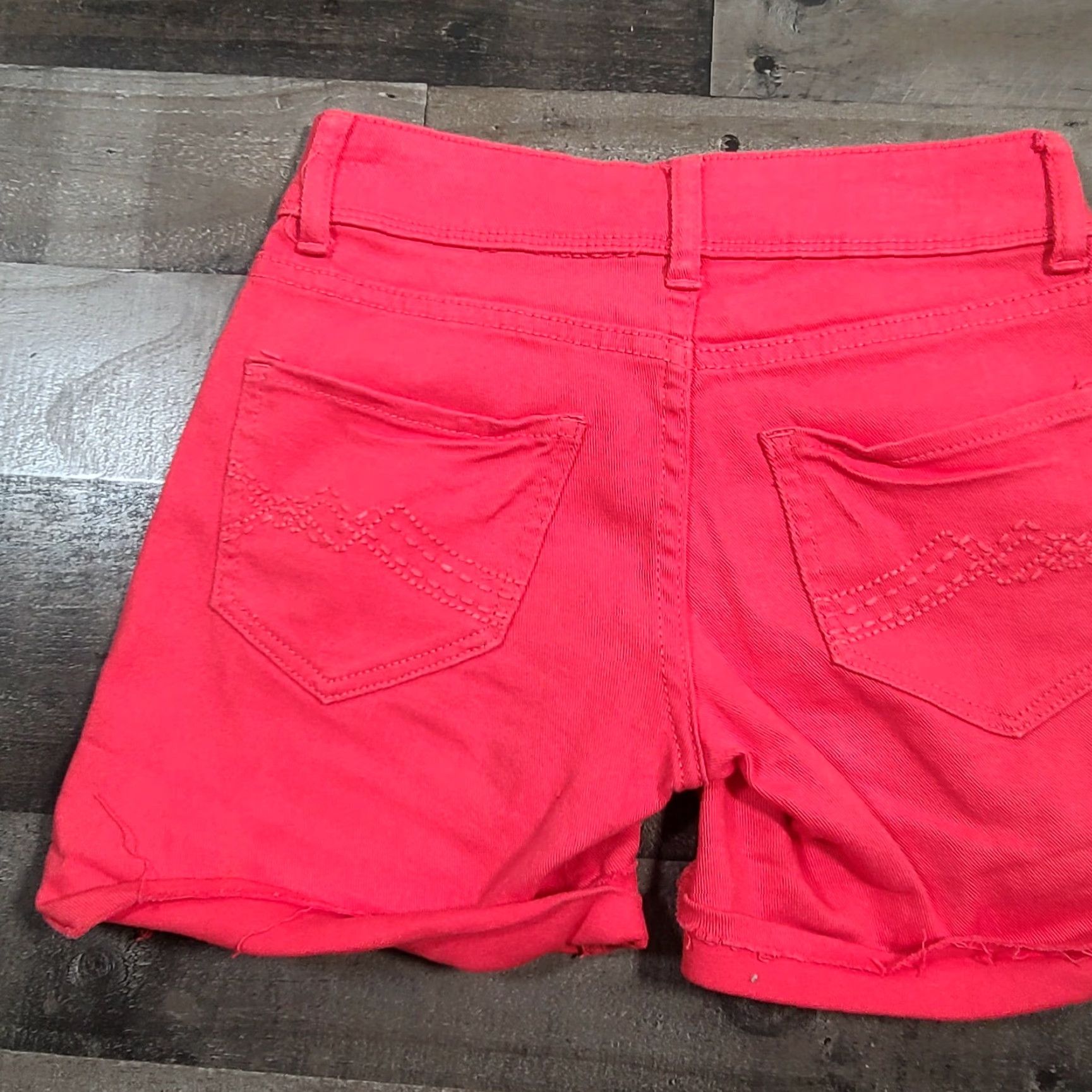 Denime dELiA*s Shorts Womens 00 Red Bailey Boyfriend Low Rise Cuffed Medium Wash Denim Size 24" / US 00 / IT 34 - 7 Thumbnail
