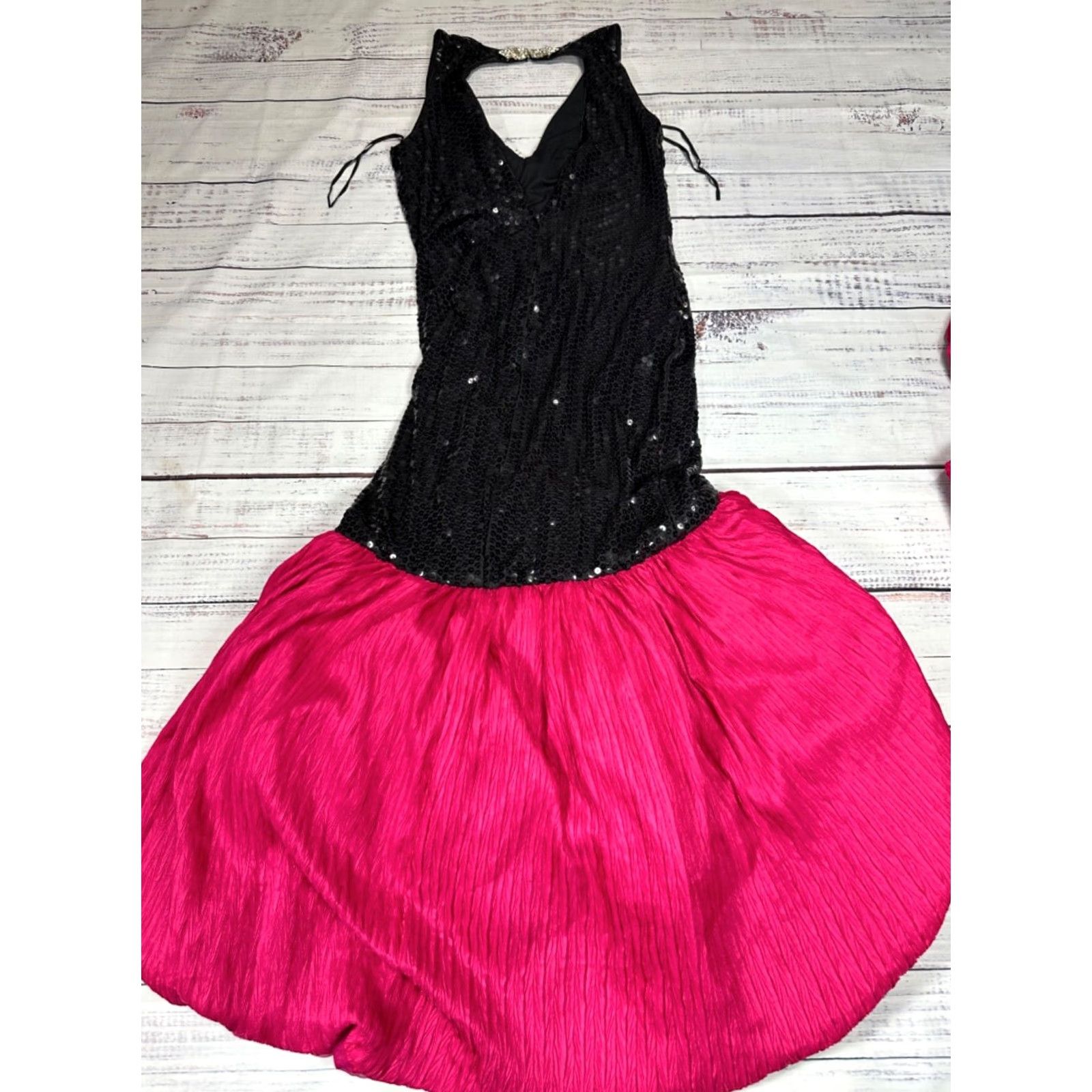 Vintage VINTAGE A.J. Bari Mermaid Dress Shirt Bow Back Halter Neck Sequined Sz 4 Black Pink Open Back Midi Women Dresses Bow flaw Size S / US 4 / IT 40 - 6 Thumbnail
