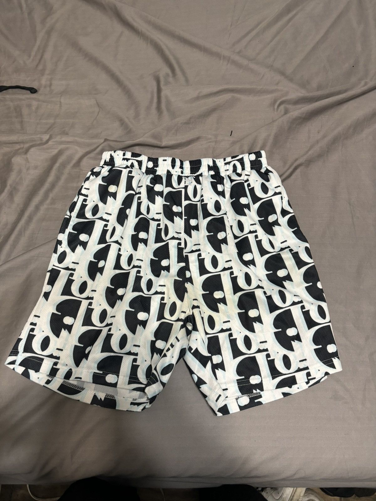 Other Off Brand Dior Shorts Size US 30 / EU 46 - 1 Thumbnail