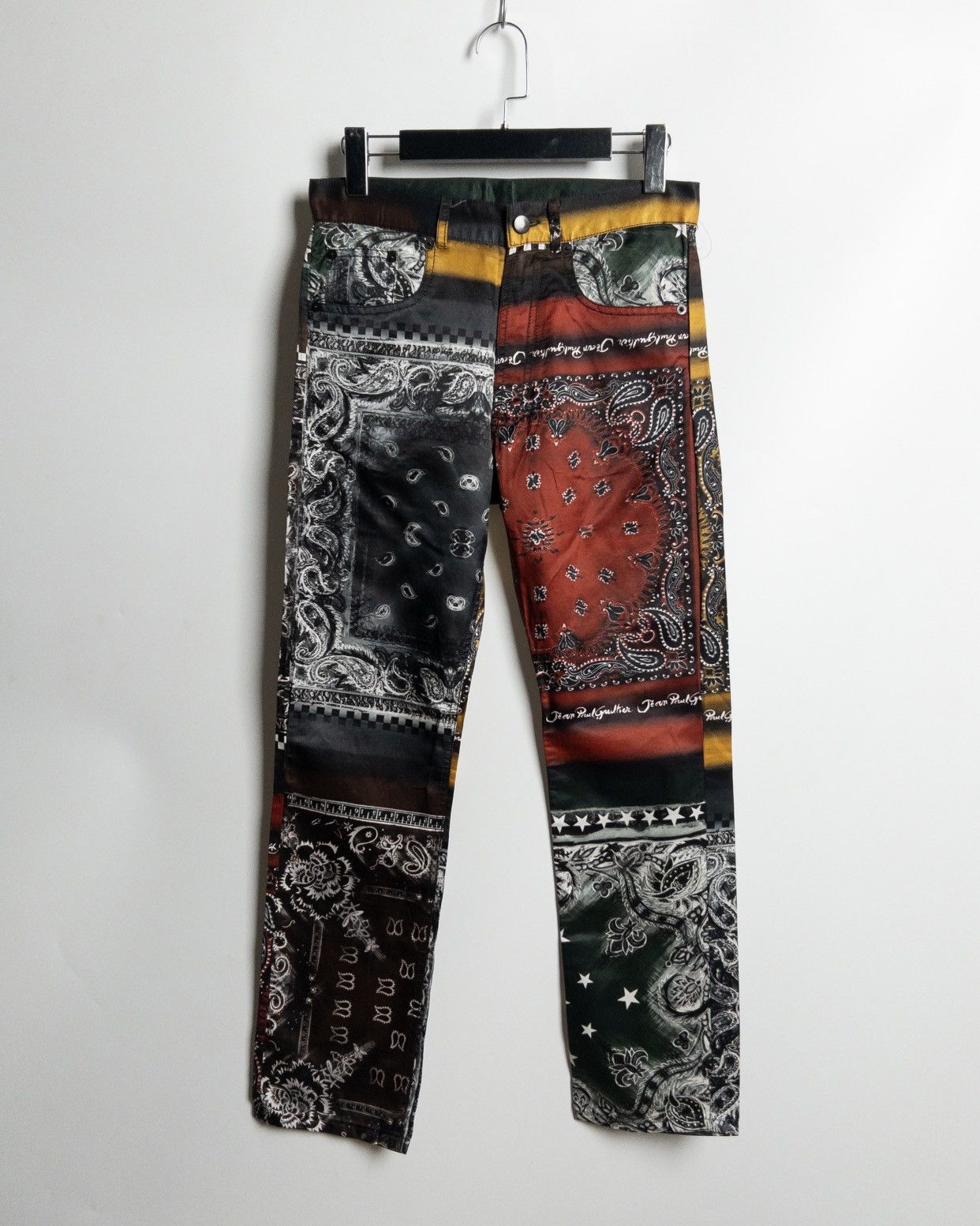 Jean Paul Gaultier - 𝐉𝐞𝐚𝐧 𝐏𝐚𝐮𝐥 𝐆𝐚𝐮𝐥𝐭𝐢𝐞𝐫 𝐅𝐮𝐥𝐥 𝐏𝐫𝐢𝐧𝐭𝐞𝐝 𝐏𝐚𝐧𝐭 - Size 27" / US 4 / IT 40 - 1 Thumbnail