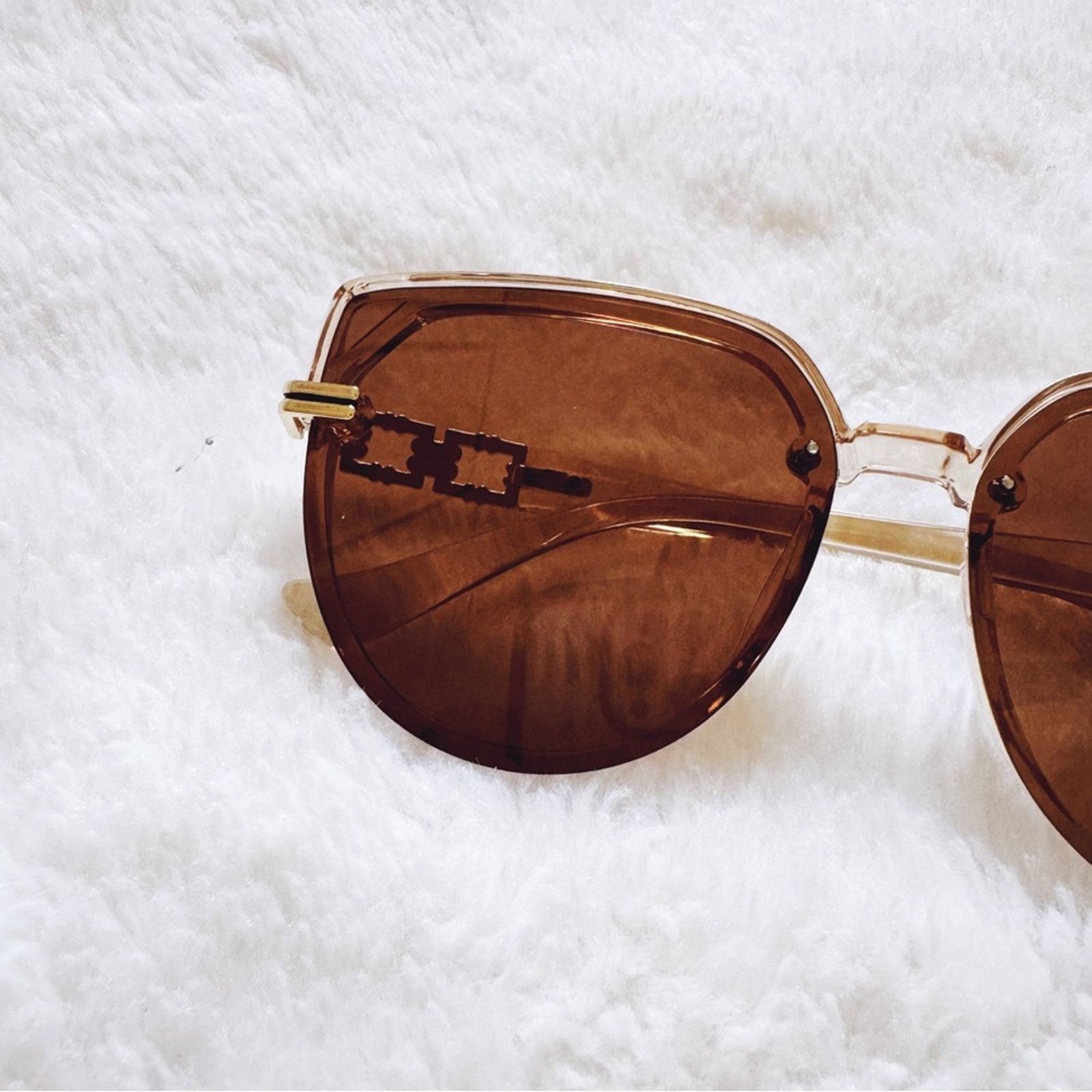 Other Genevieve Light Brown Rimless Polarized Sunglasses Size ONE SIZE - 2 Thumbnail