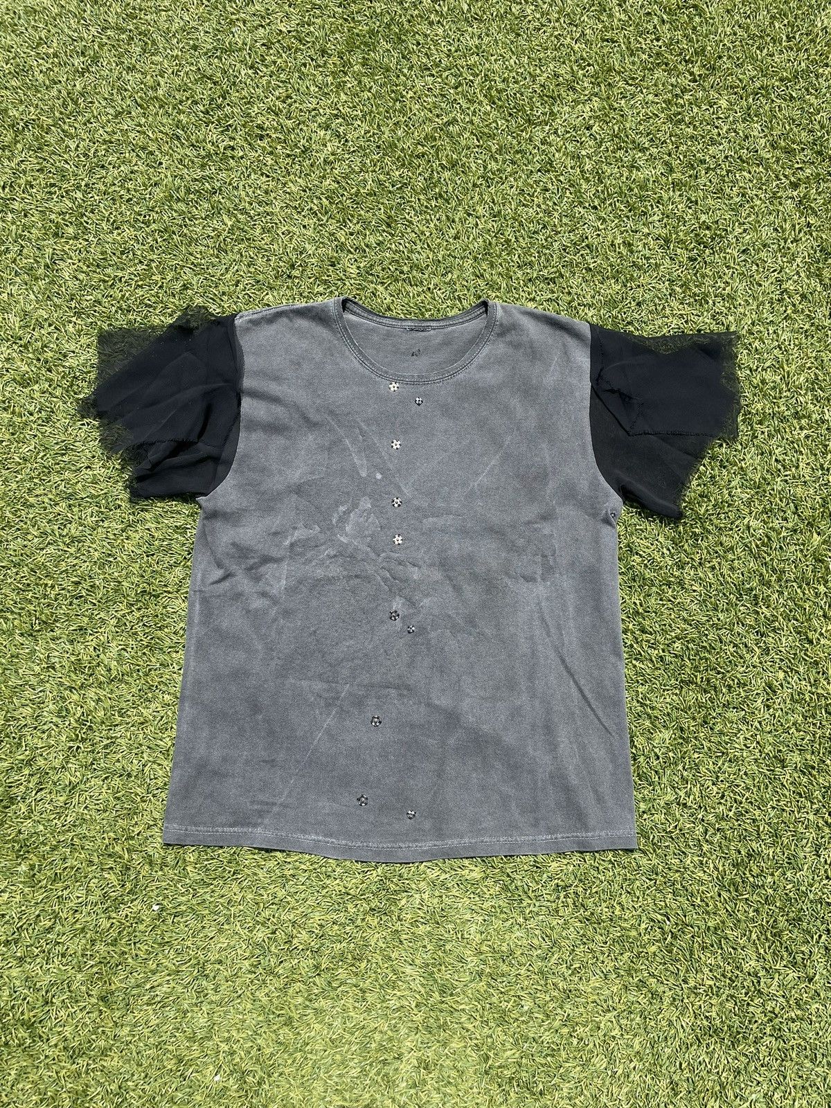 Undercover AW02 “Witch Cells Division” - Undercover T-Shirts Size US M / EU 48-50 / 2 - 2 Thumbnail