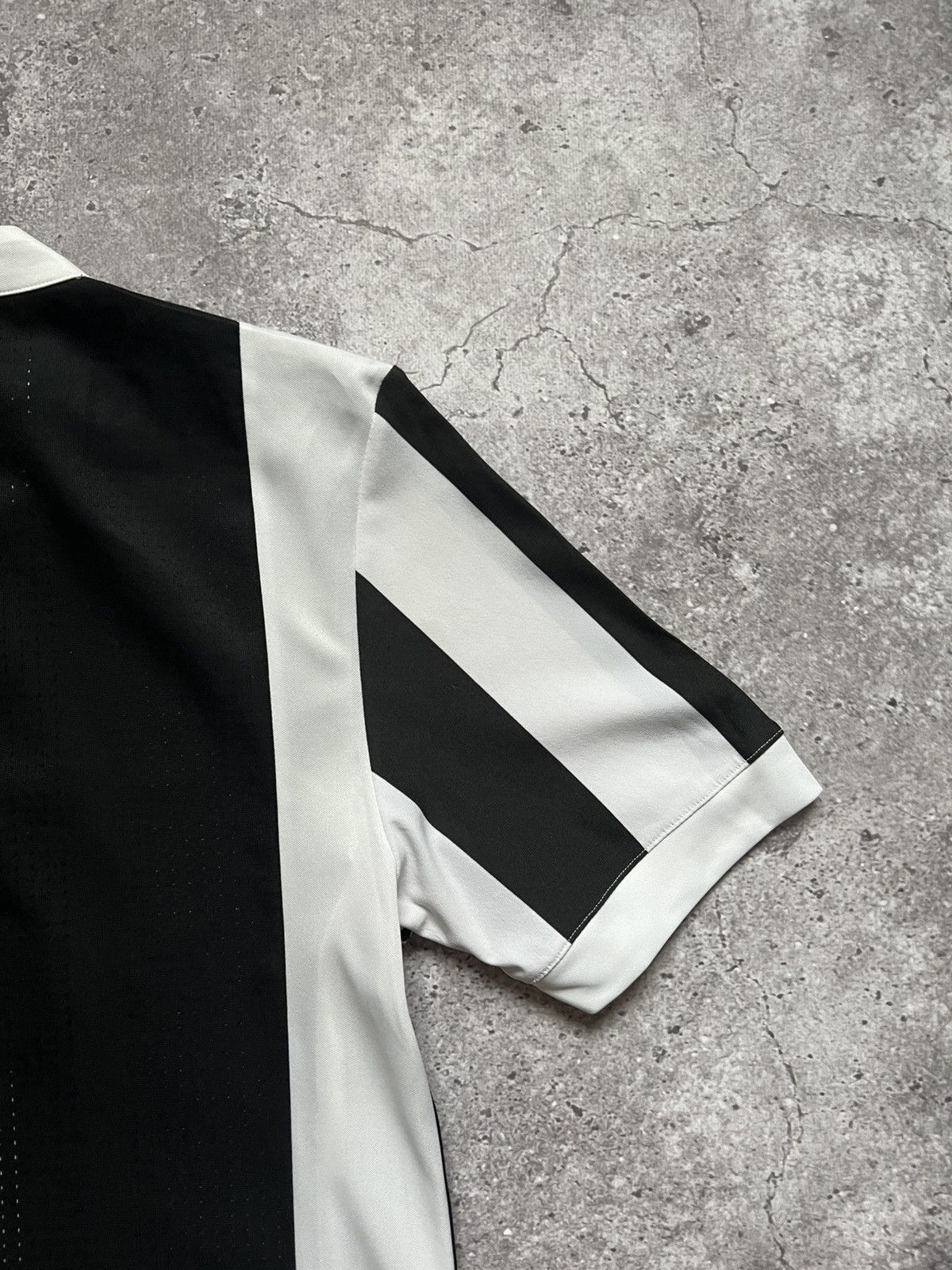 Adidas Adidas Juventus 2017/18 Home Football Shirt Jersey Adizero Size US S / EU 44-46 / 1 - 15 Thumbnail