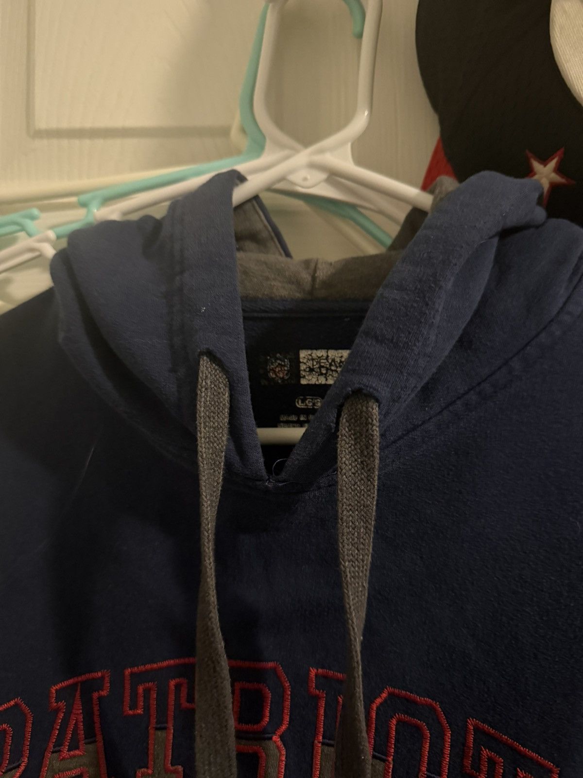 NFL vintage patriots hoodie Size US L / EU 52-54 / 3 - 3 Thumbnail