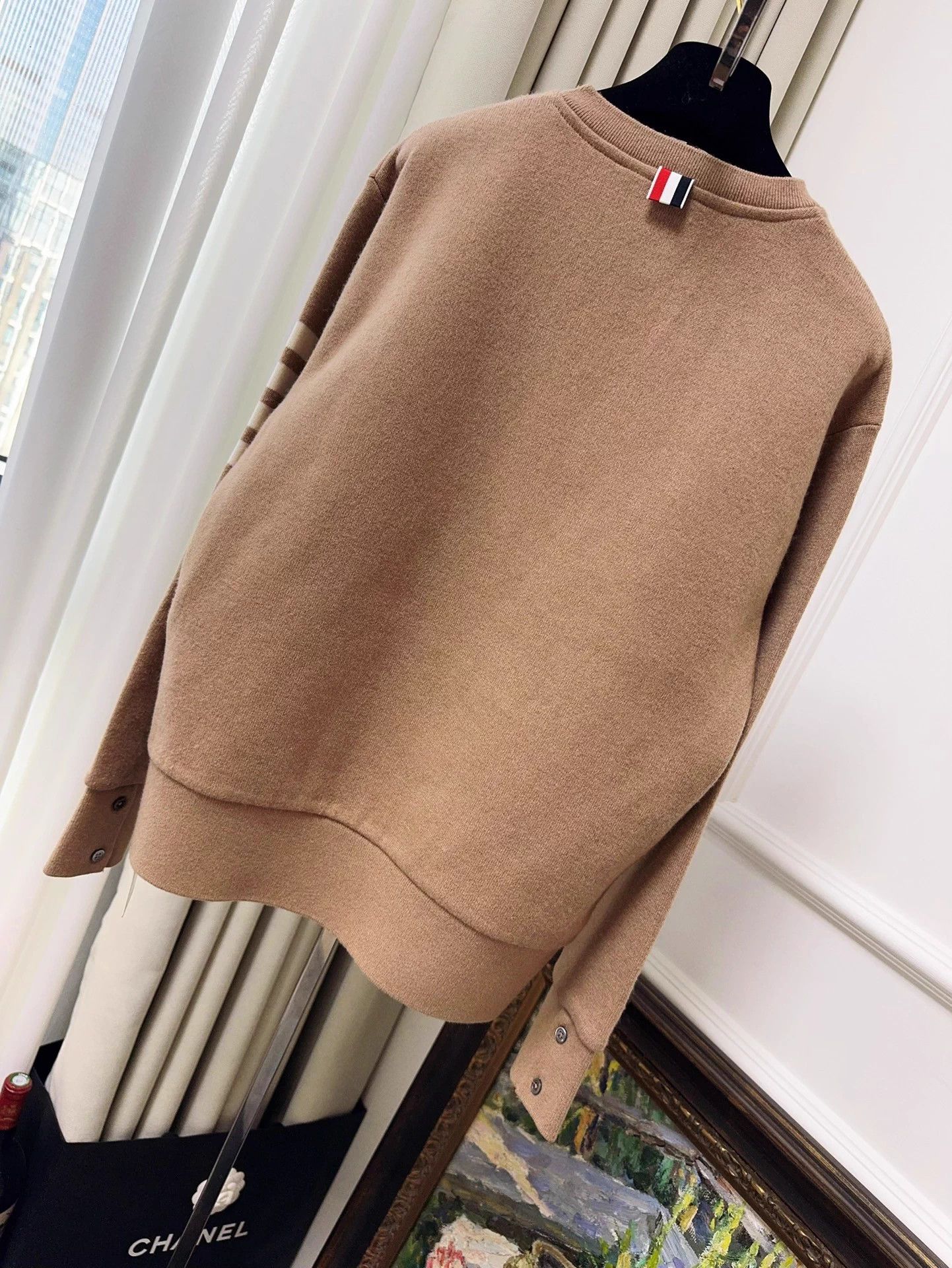 Thom Browne TB Camel 4-bar LS crewneck sweatshirt 40 Size M / US 6-8 / IT 42-44 - 2 Thumbnail