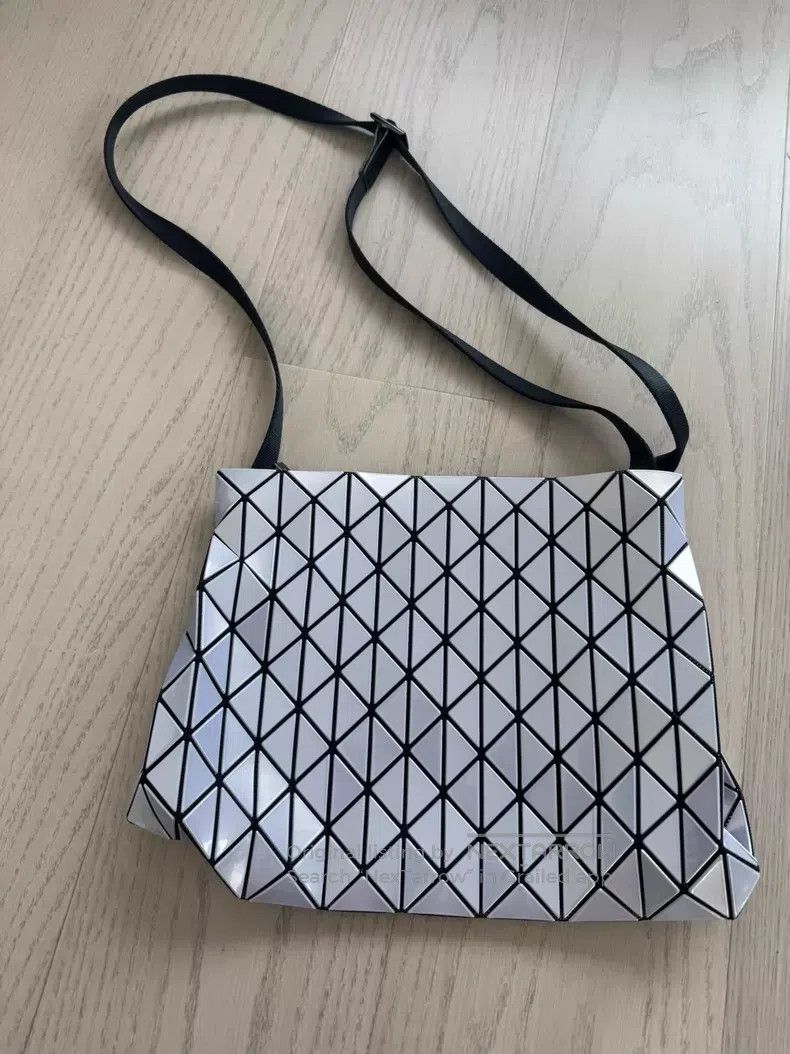Issey Miyake Issey Miyake Light Purple Honeycomb Crossbody Bag Size ONE SIZE - 7 Thumbnail