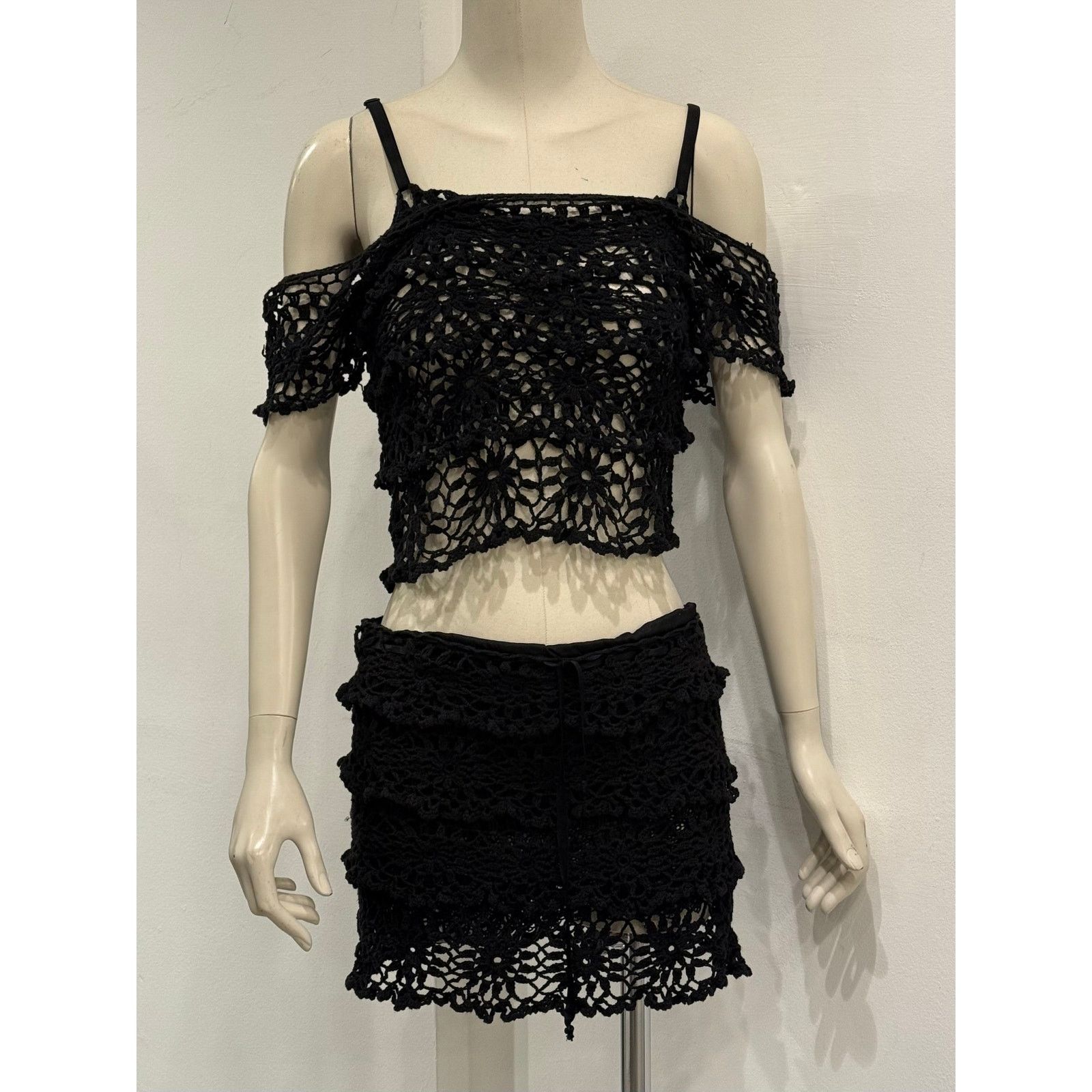 Dolce & Gabbana 2000s Dolce & Gabbana crochet lace two piece set Size M / US 6-8 / IT 42-44 - 1 Thumbnail