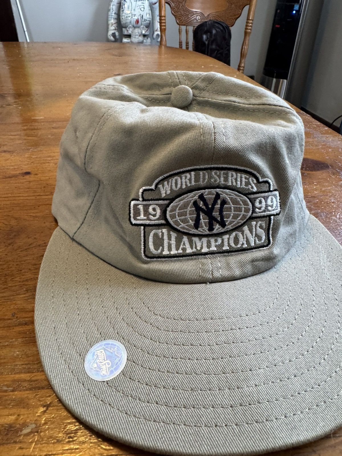 New Era Vintage New York Yankees 1999 World Series Champions Hat Size ONE SIZE - 3 Thumbnail