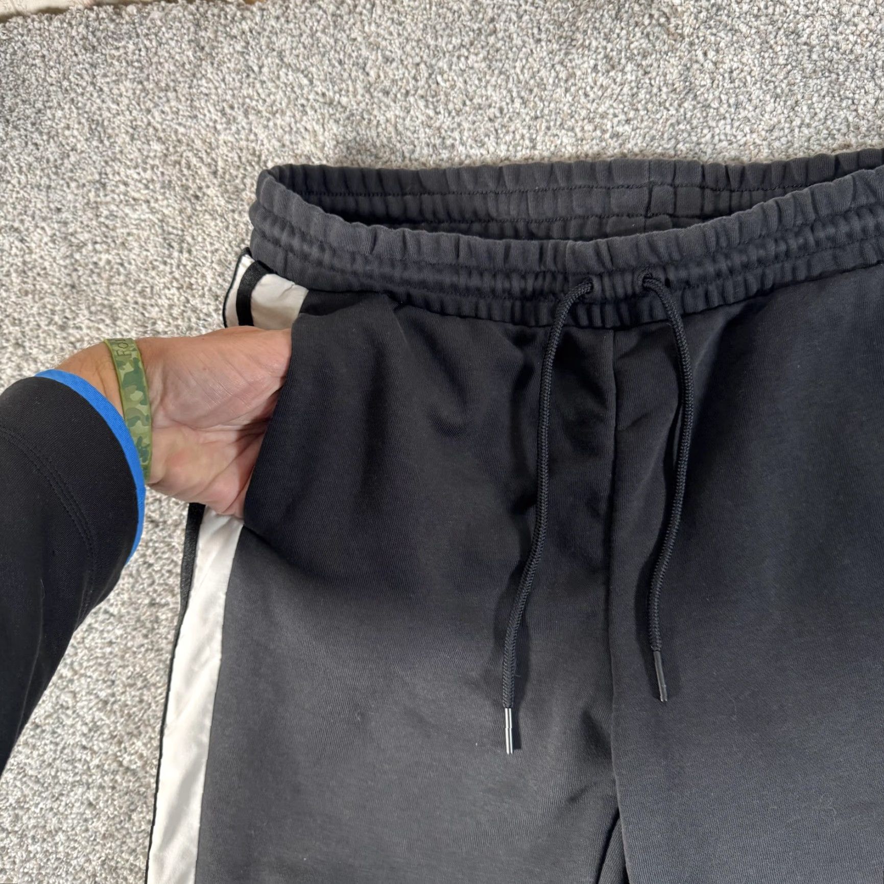 Adidas adidas NEO Sweatpants Joggers Mens Large Black White Side Stripe Cuffed GJ5332 Size US 33 - 7 Thumbnail