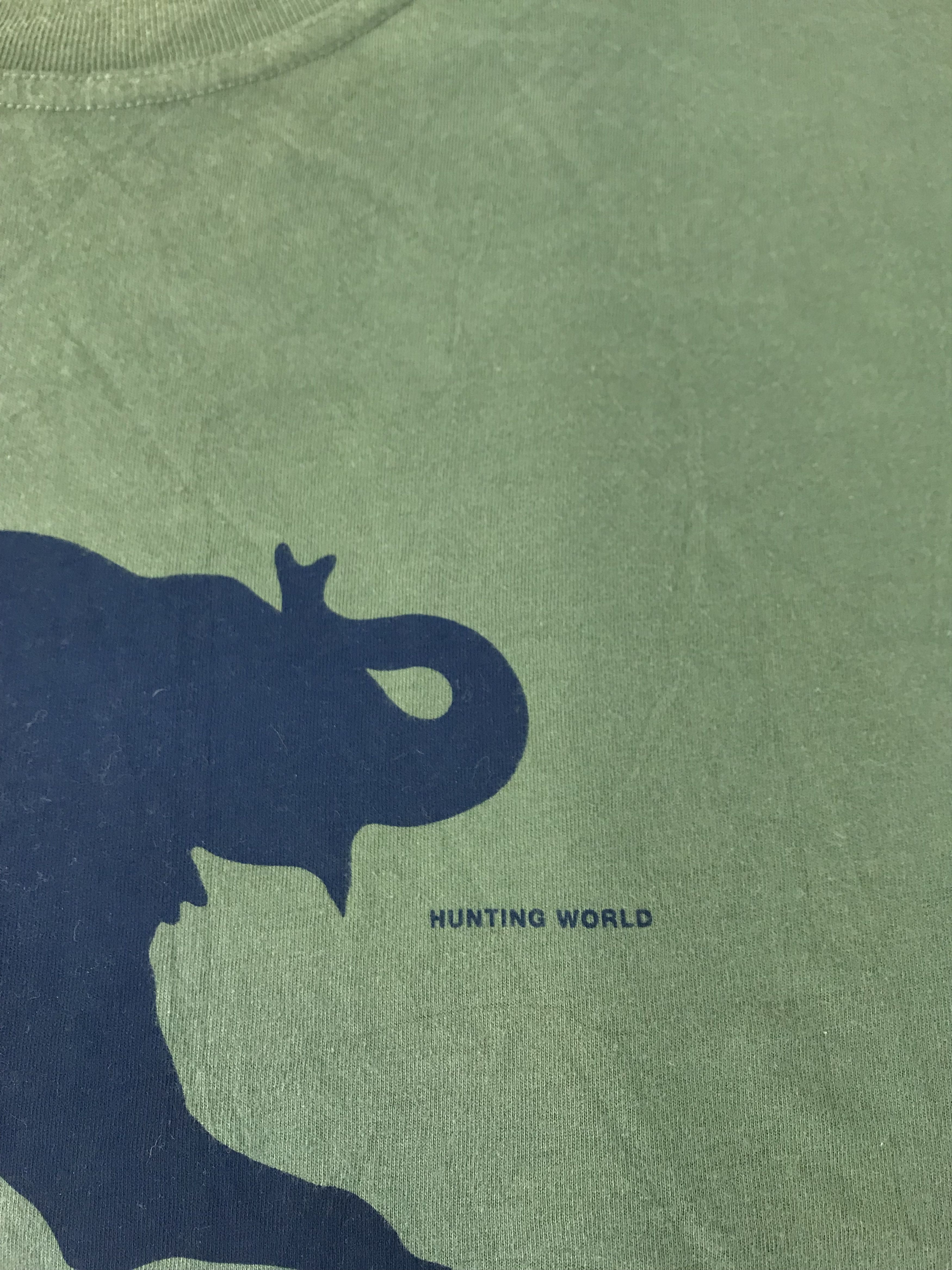 Vintage Hunting World Made In Italy Big Duo Elephant Printed Tee Size US L / EU 52-54 / 3 - 5 Thumbnail