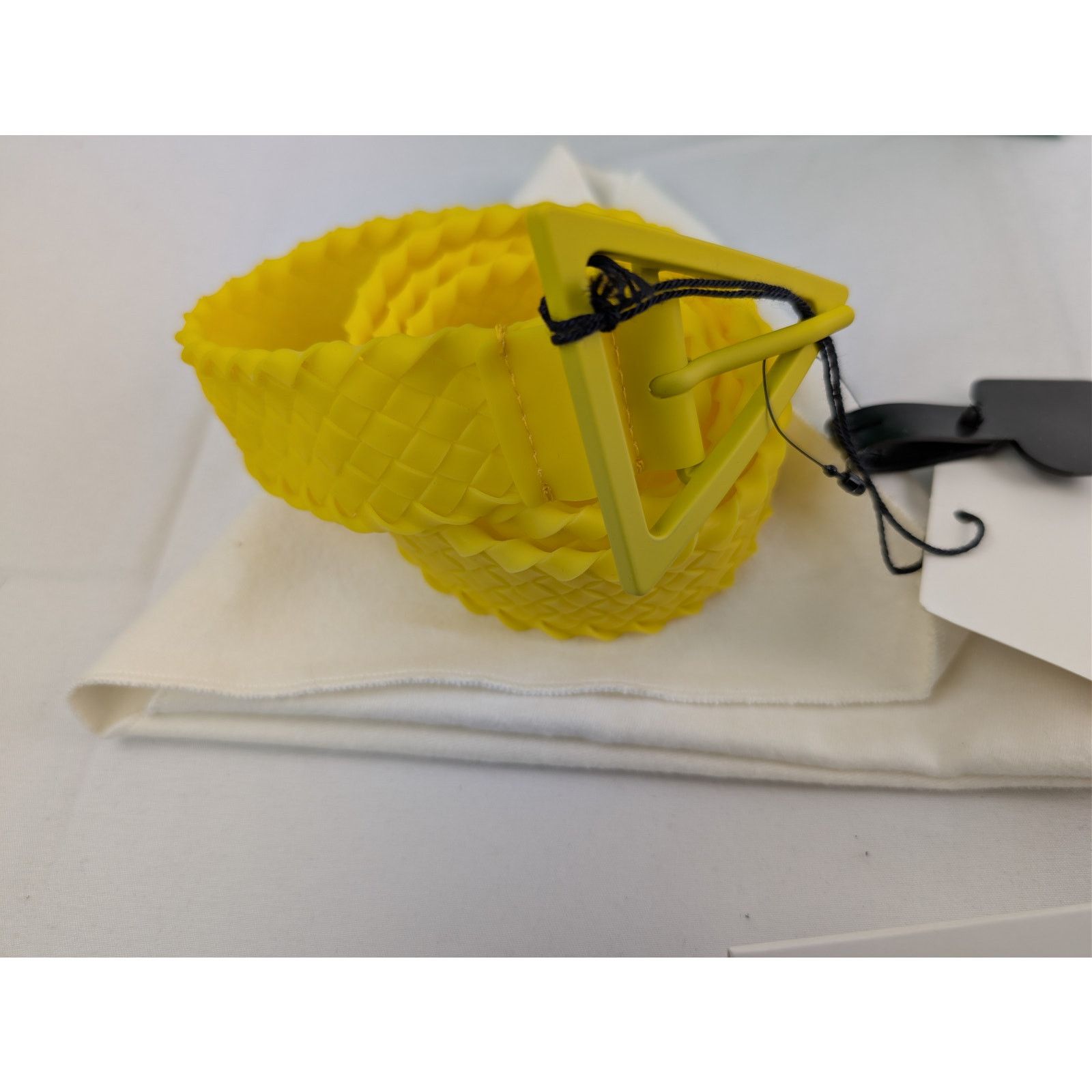 Bottega Veneta o1rshd1 Size: 100 / Intreccio Rubber Belt in Lemon Size 40 - 15 Thumbnail